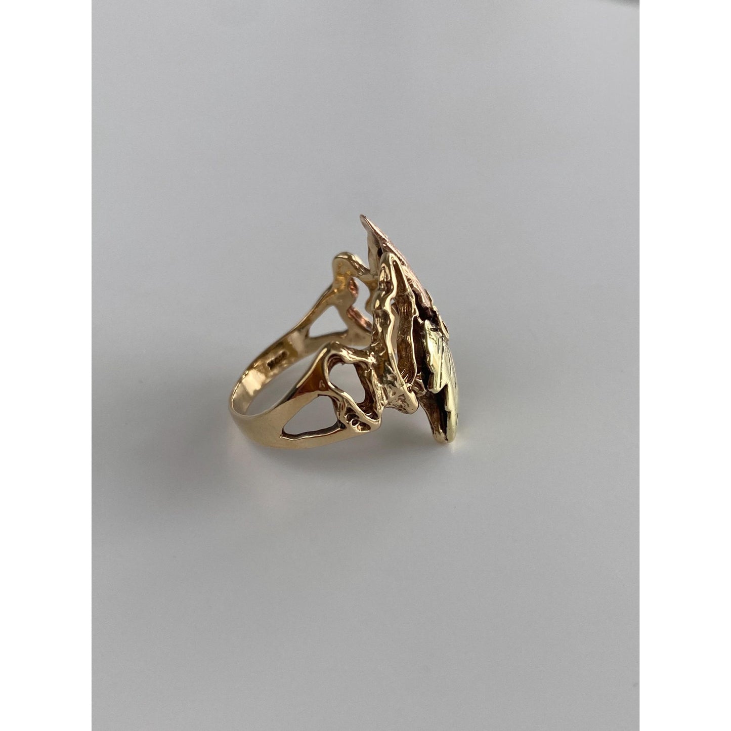 Solid 10k Black Hills Gold Grapevine Ring Band - Size 6.75