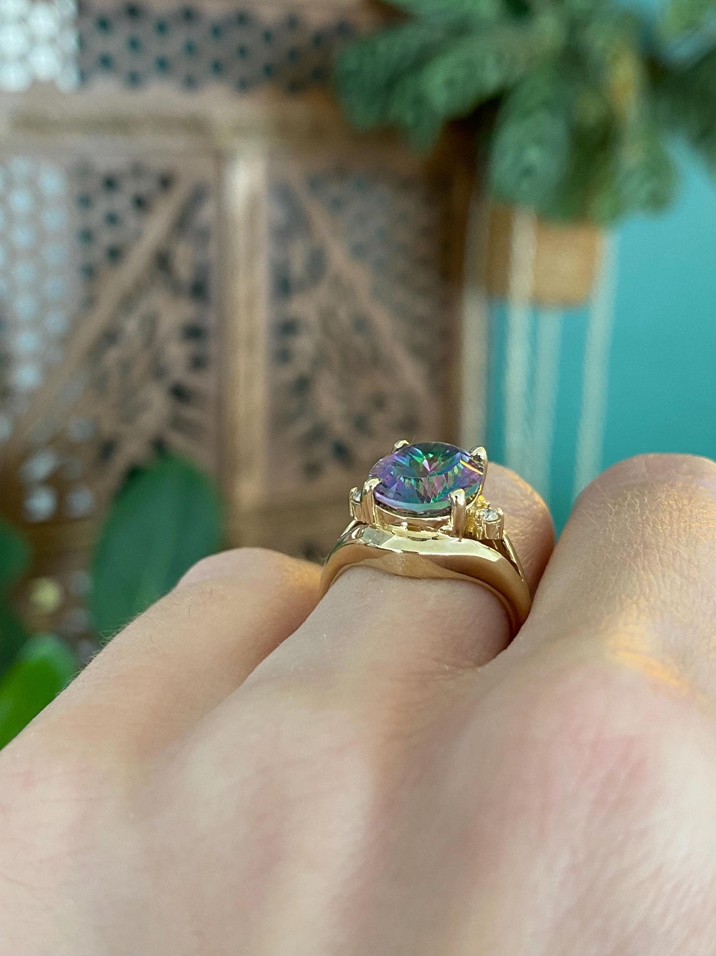 Vintage Solid 14k Yellow Gold Diamond Mystic Topaz Ring - Size 4.75