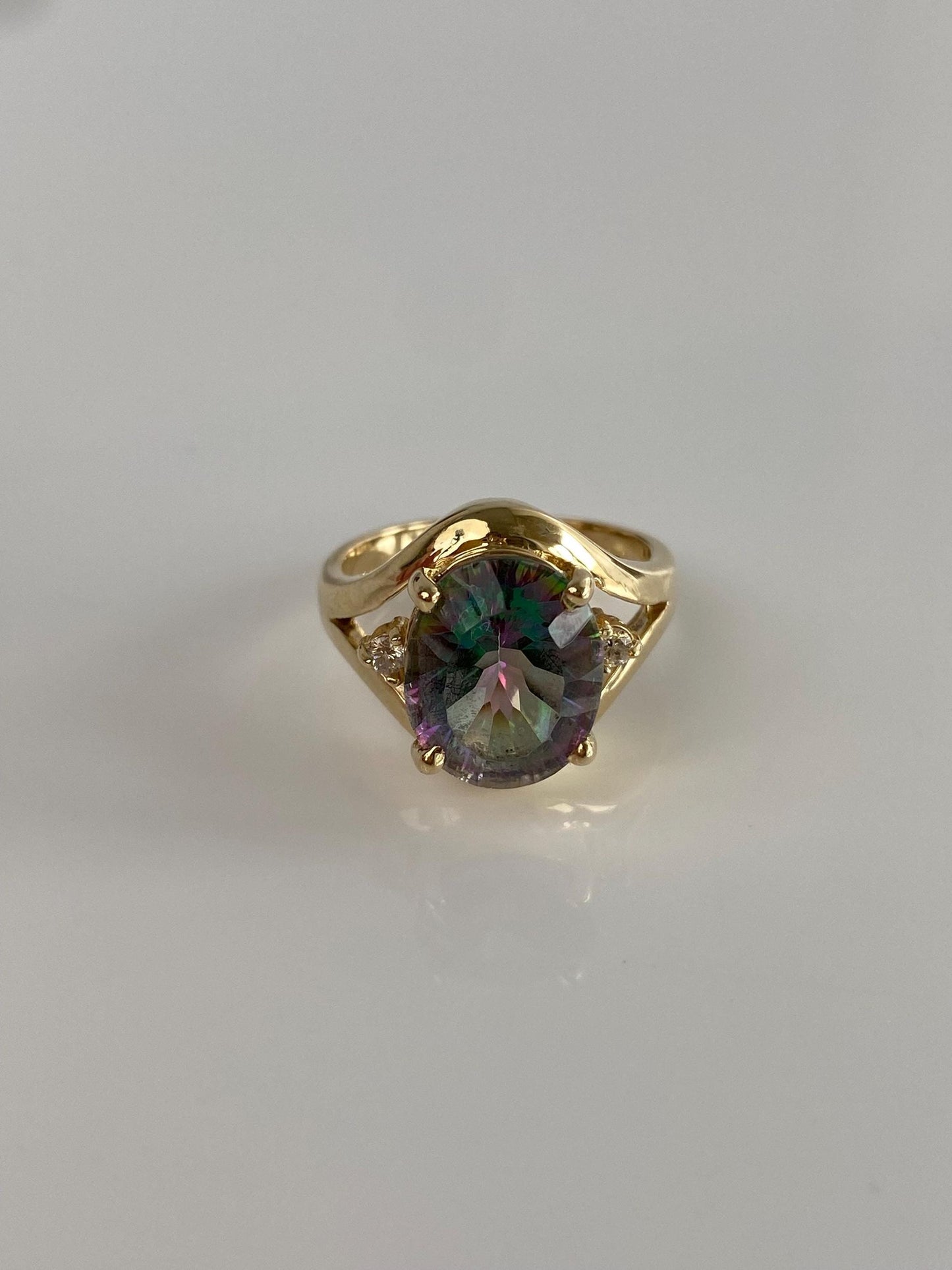 Vintage Solid 14k Yellow Gold Diamond Mystic Topaz Ring - Size 4.75