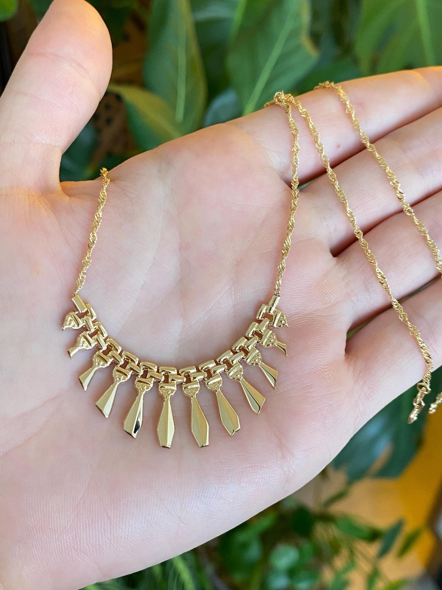 Vintage 14k Yellow Gold Graduated Cleopatra Twist Chain Necklace - 17.75 inches