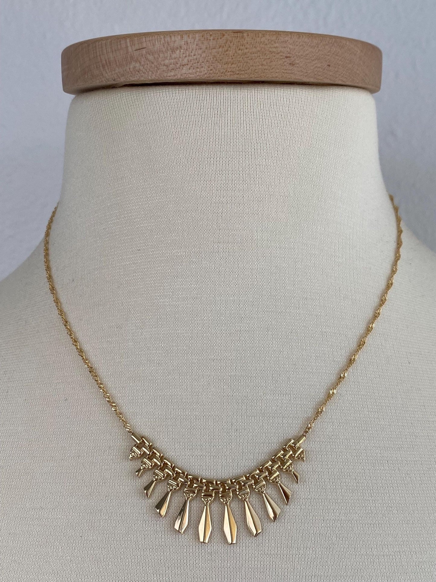 Vintage 14k Yellow Gold Graduated Cleopatra Twist Chain Necklace - 17.75 inches