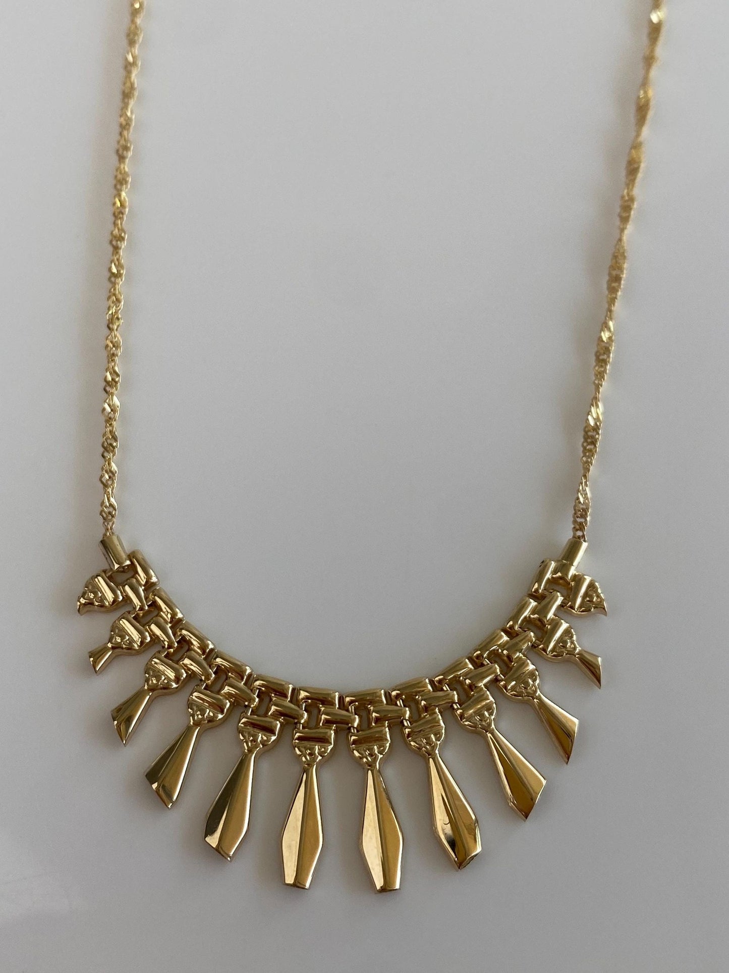 Vintage 14k Yellow Gold Graduated Cleopatra Twist Chain Necklace - 17.75 inches