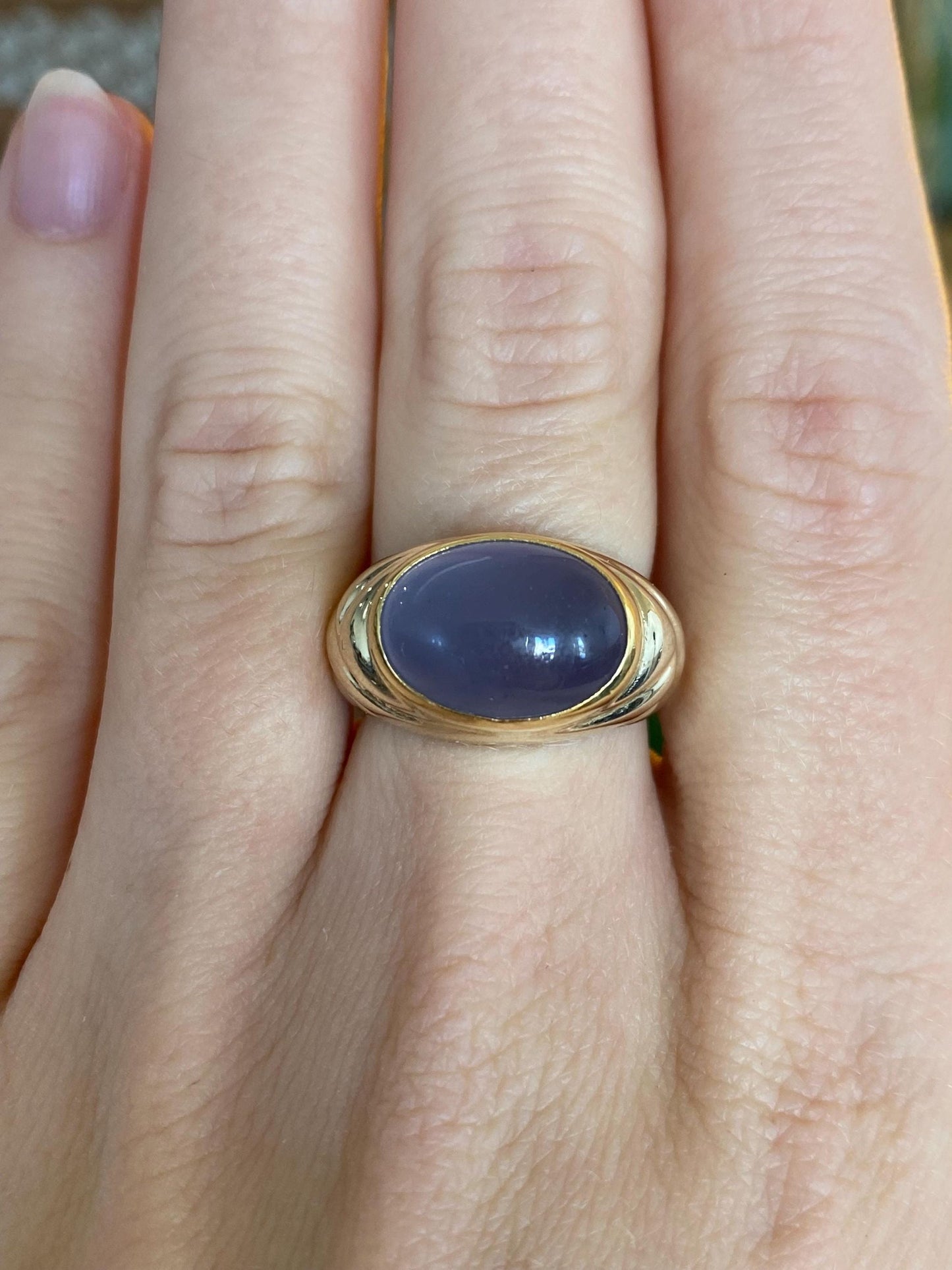 Vintage Solid 14k Yellow Gold Purple Chalcedony Ring - Size 6.25