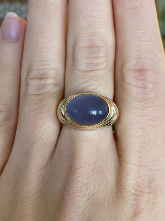 Vintage Solid 14k Yellow Gold Purple Chalcedony Ring - Size 6.25
