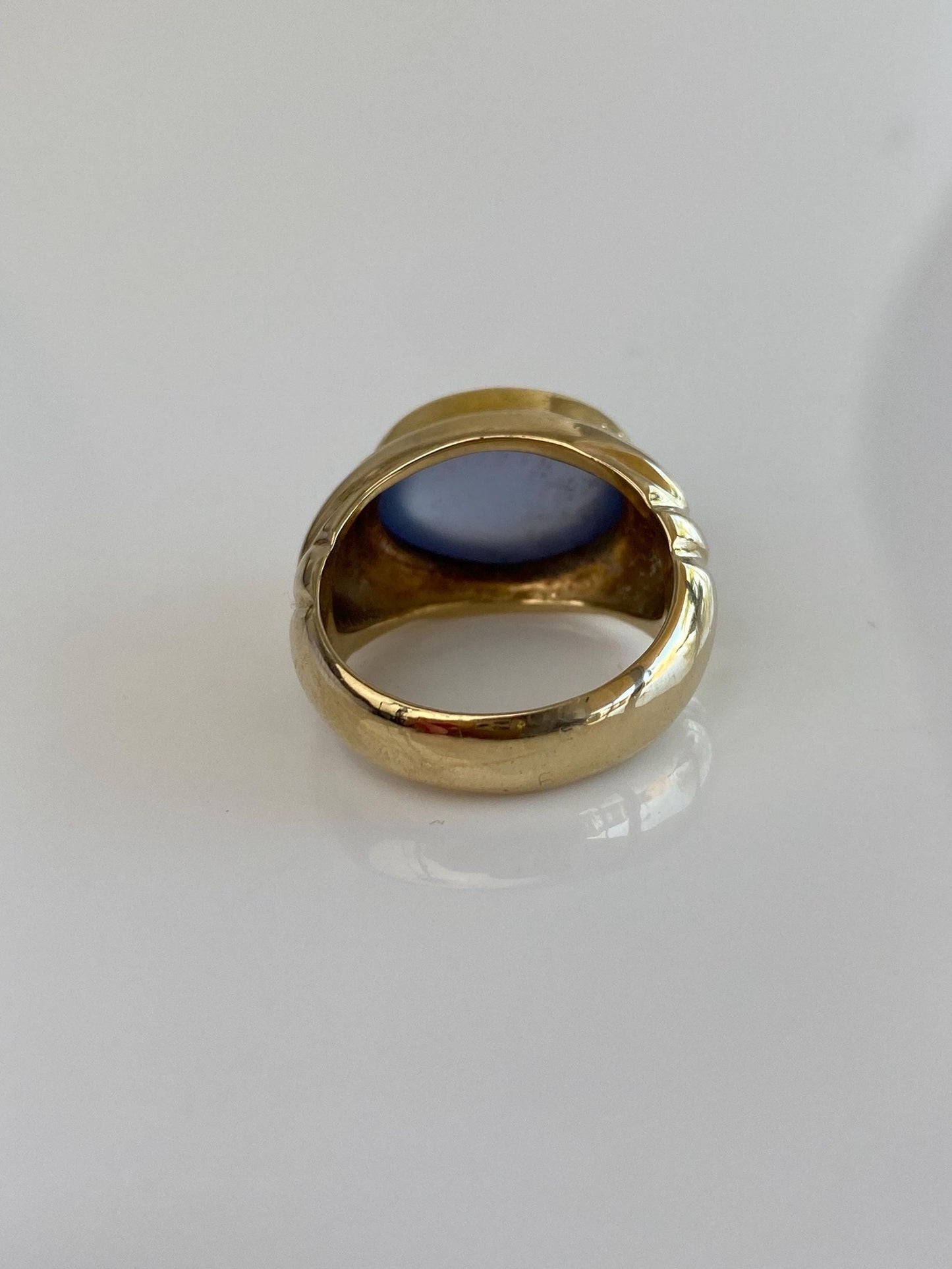 Vintage Solid 14k Yellow Gold Purple Chalcedony Ring - Size 6.25