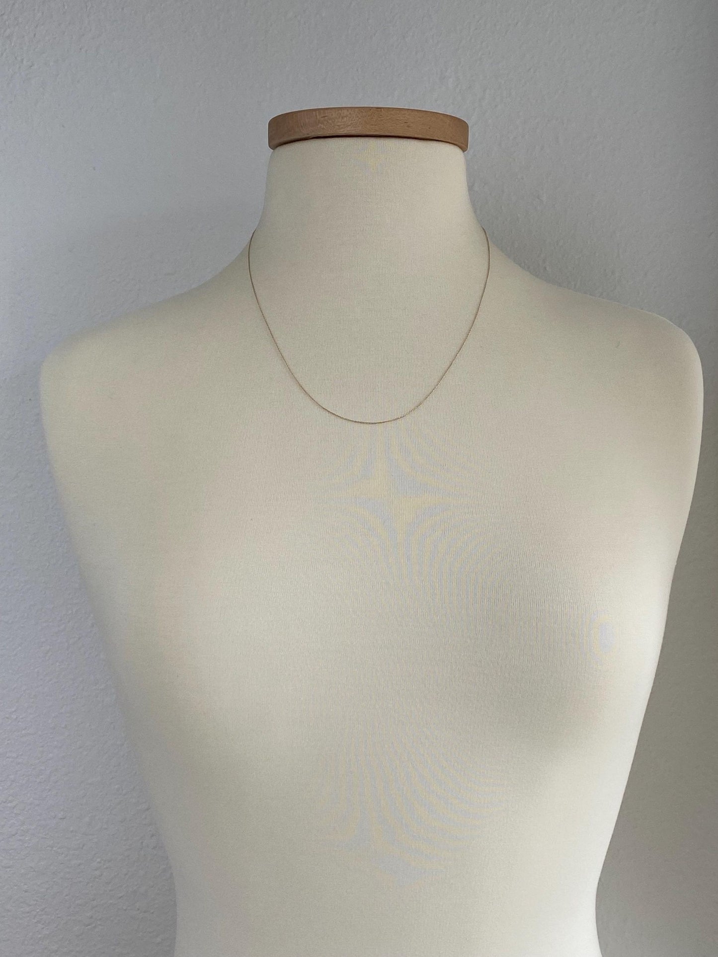 Vintage Solid 14k Yellow Gold Dainty Chain Necklace - 21 inches