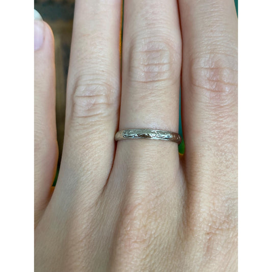 Vintage Solid 14k White Gold Designed Ring Band - Size 6.5