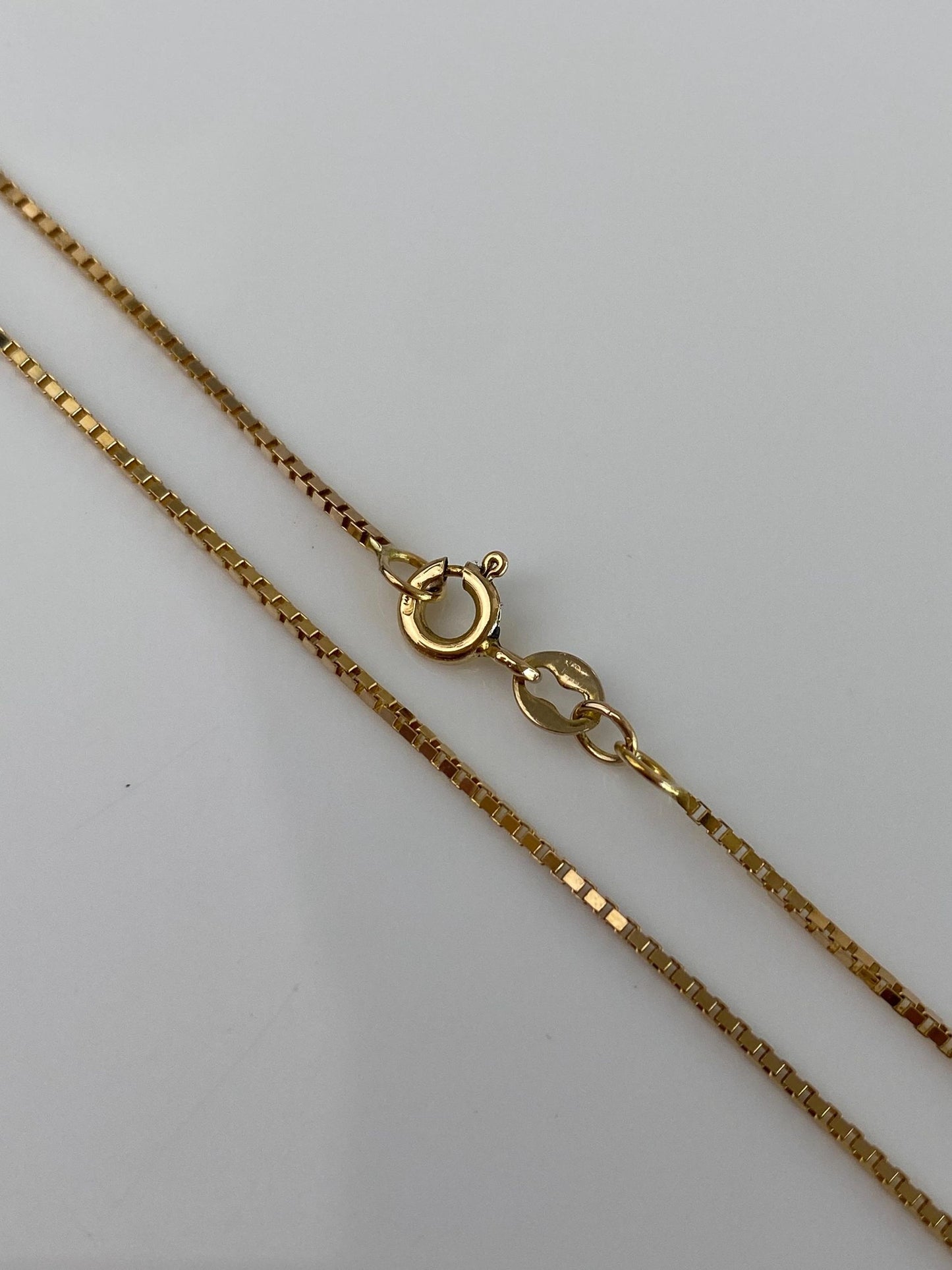 Vintage Solid 14k Yellow Gold Box Chain Necklace - 16 inches