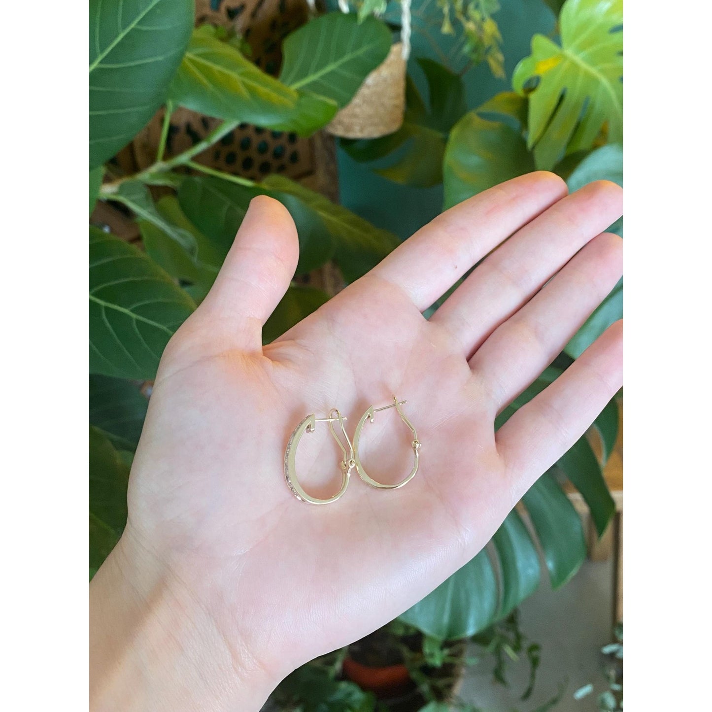 Vintage Solid 14k Yellow Gold Diamond Drop Earrings