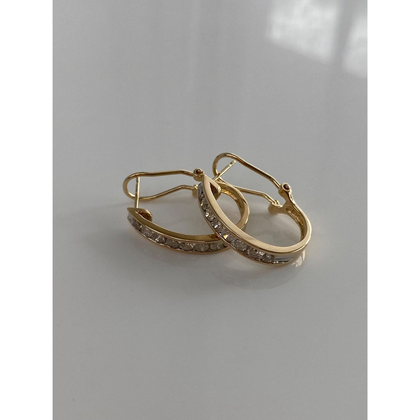 Vintage Solid 14k Yellow Gold Diamond Drop Earrings