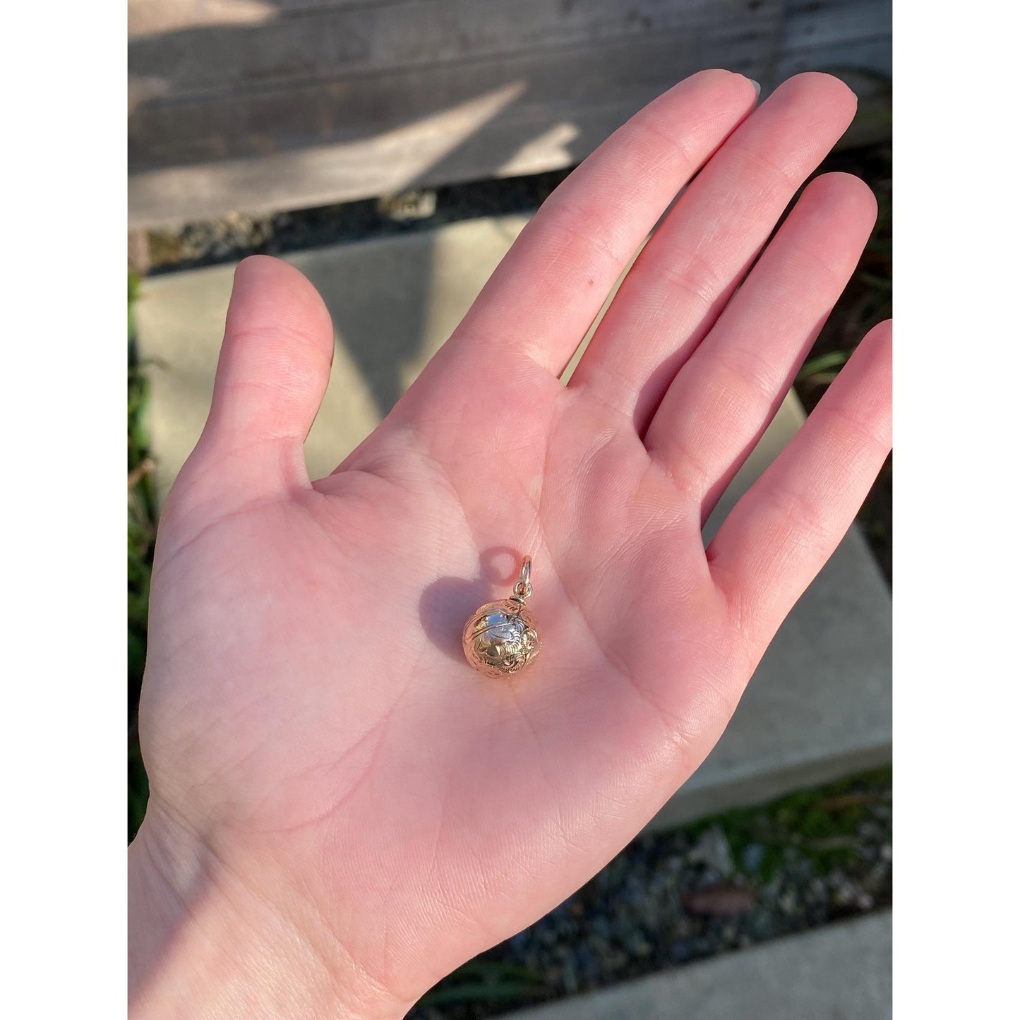 Vintage 10k Yellow Gold Scrollwork Ball Charm