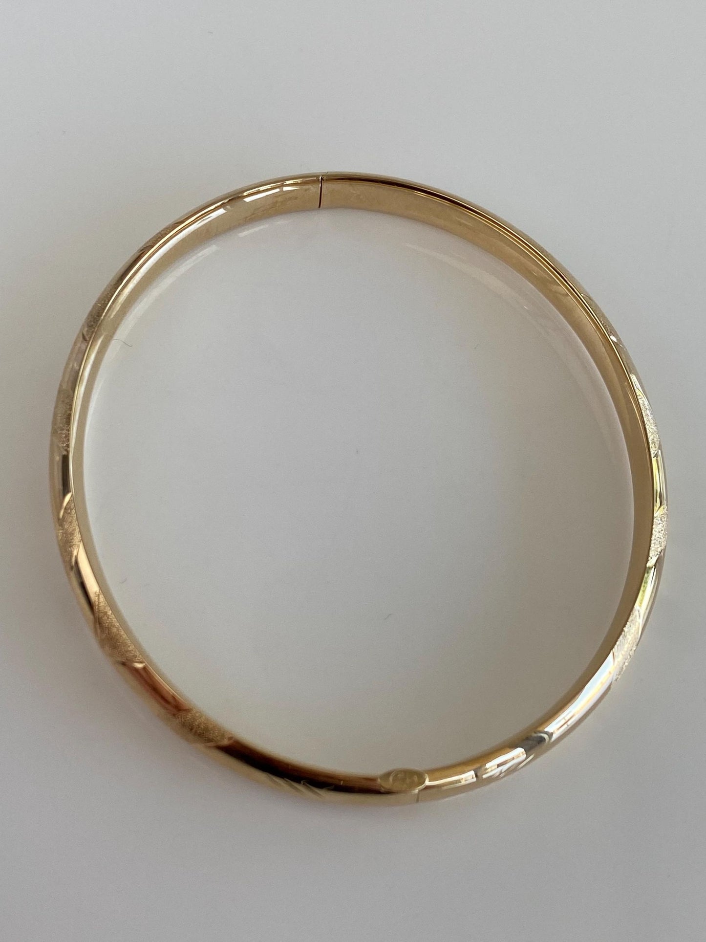 Vintage 14k Yellow Gold Satin Shiny Engraved Bangle Bracelet - 7.5 Inches