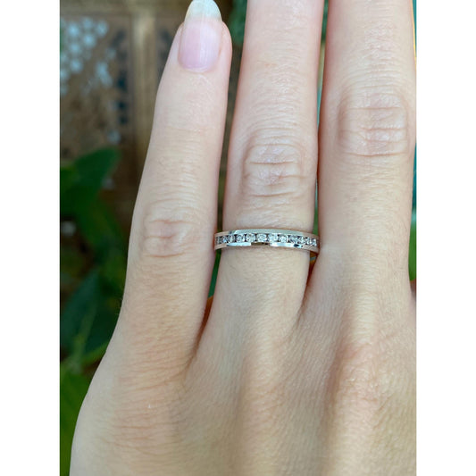 Vintage Solid 14k White Gold Diamond Ring Band - Size 5.25