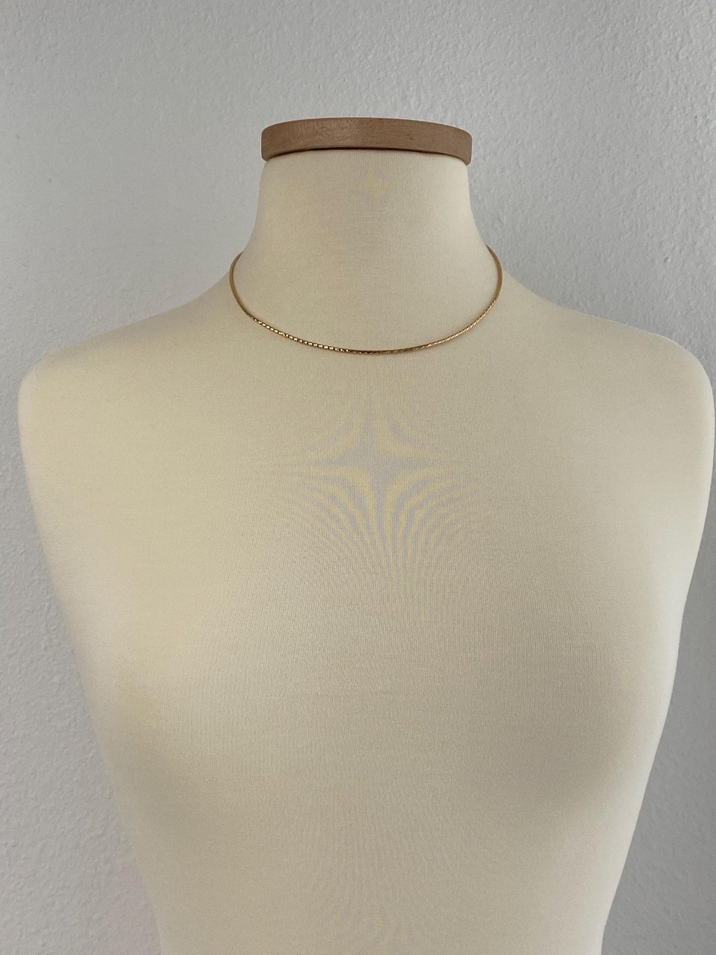 Vintage 14k Yellow Gold Diamond Cut Spring Collar Necklace - 18 inches