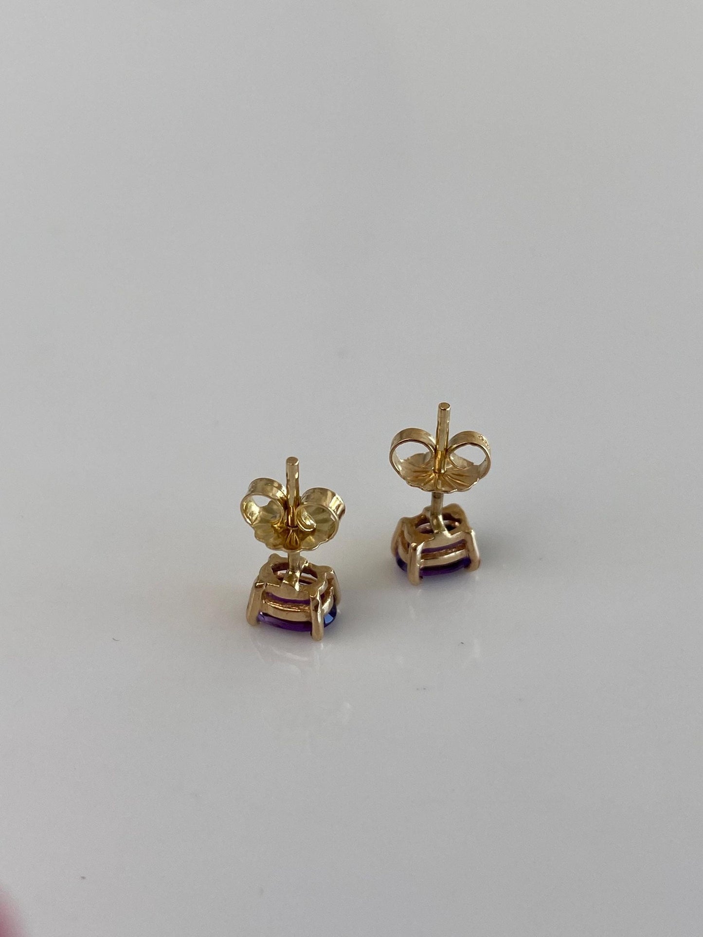 Vintage Solid 14k Yellow Gold Amethyst Stud Earrings