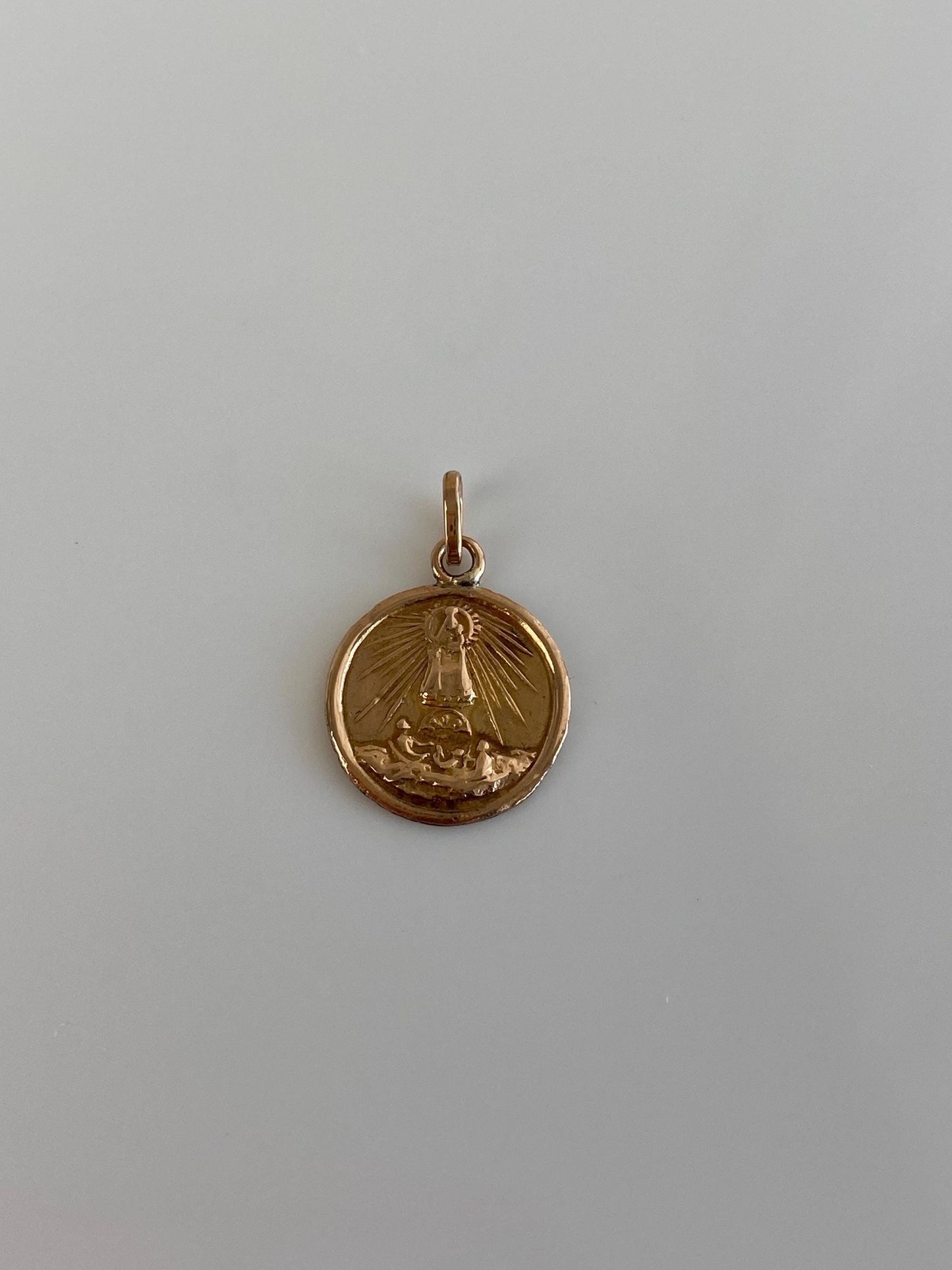 Vintage Solid 18k Yellow Gold Religious Charm