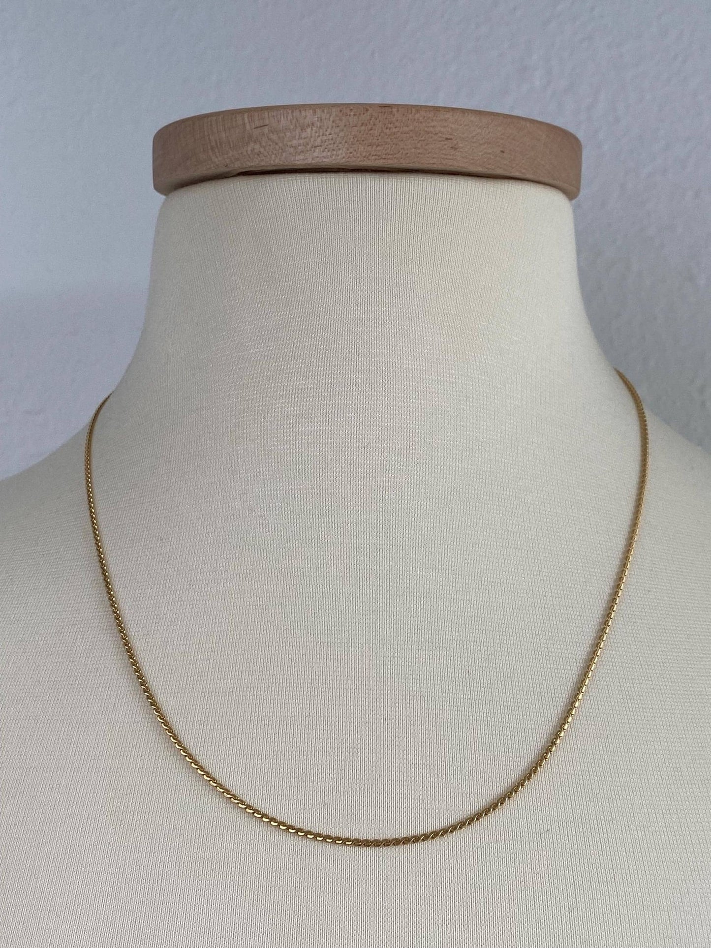Vintage Solid 18k Yellow Gold Rounded Serpentine Chain Necklace - 20.75 inches