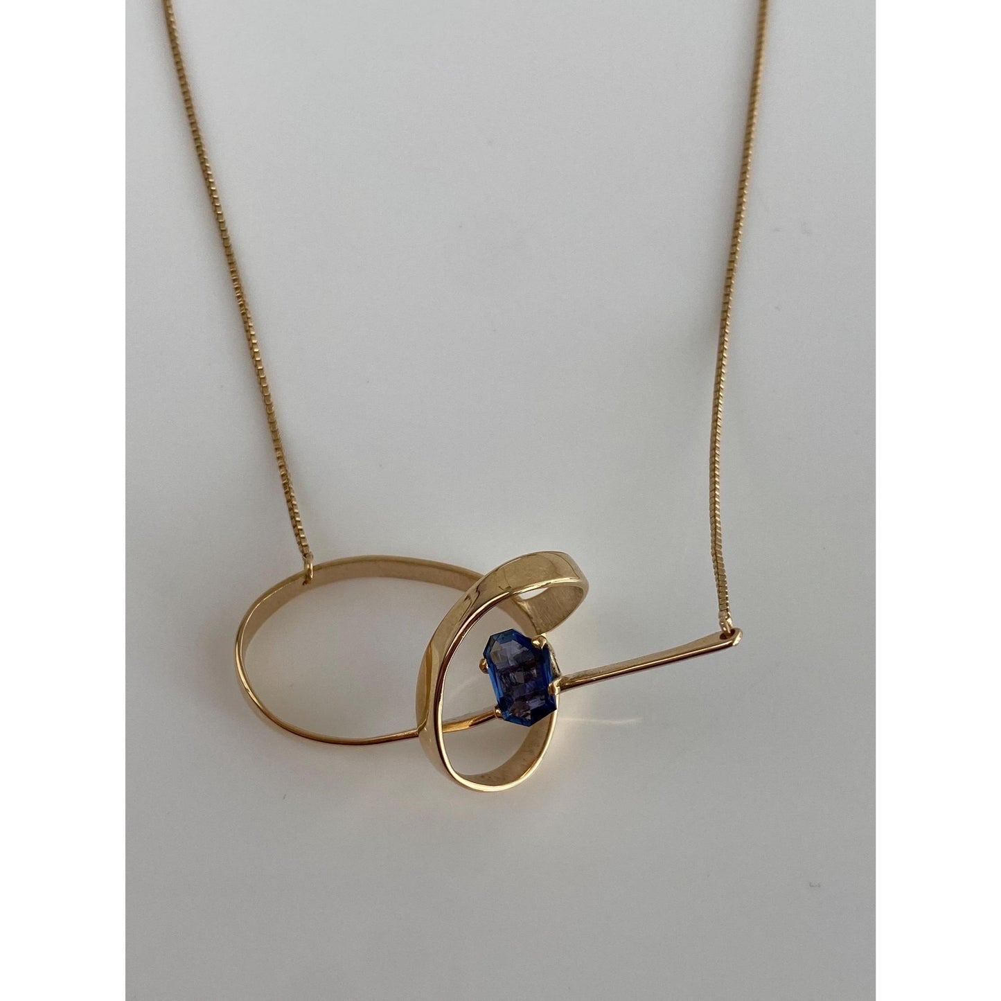 Vintage Solid 14k Yellow Gold Blue Sapphire Twist Box Chain Necklace - 17 inches