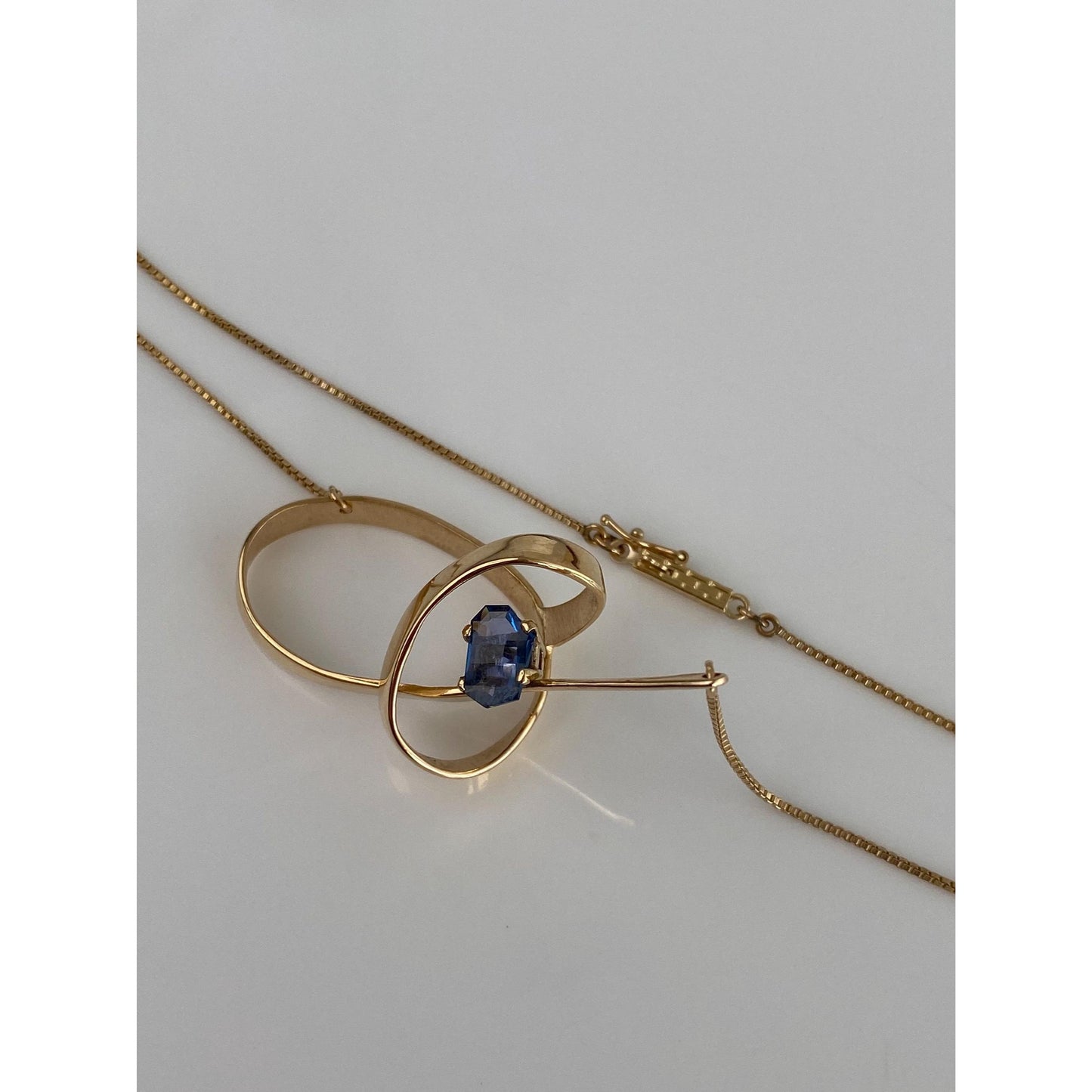 Vintage Solid 14k Yellow Gold Blue Sapphire Twist Box Chain Necklace - 17 inches
