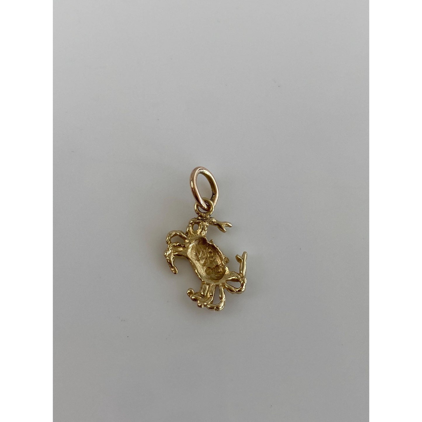 Vintage Solid 14k Yellow Gold Diamond Cut Crab Charm