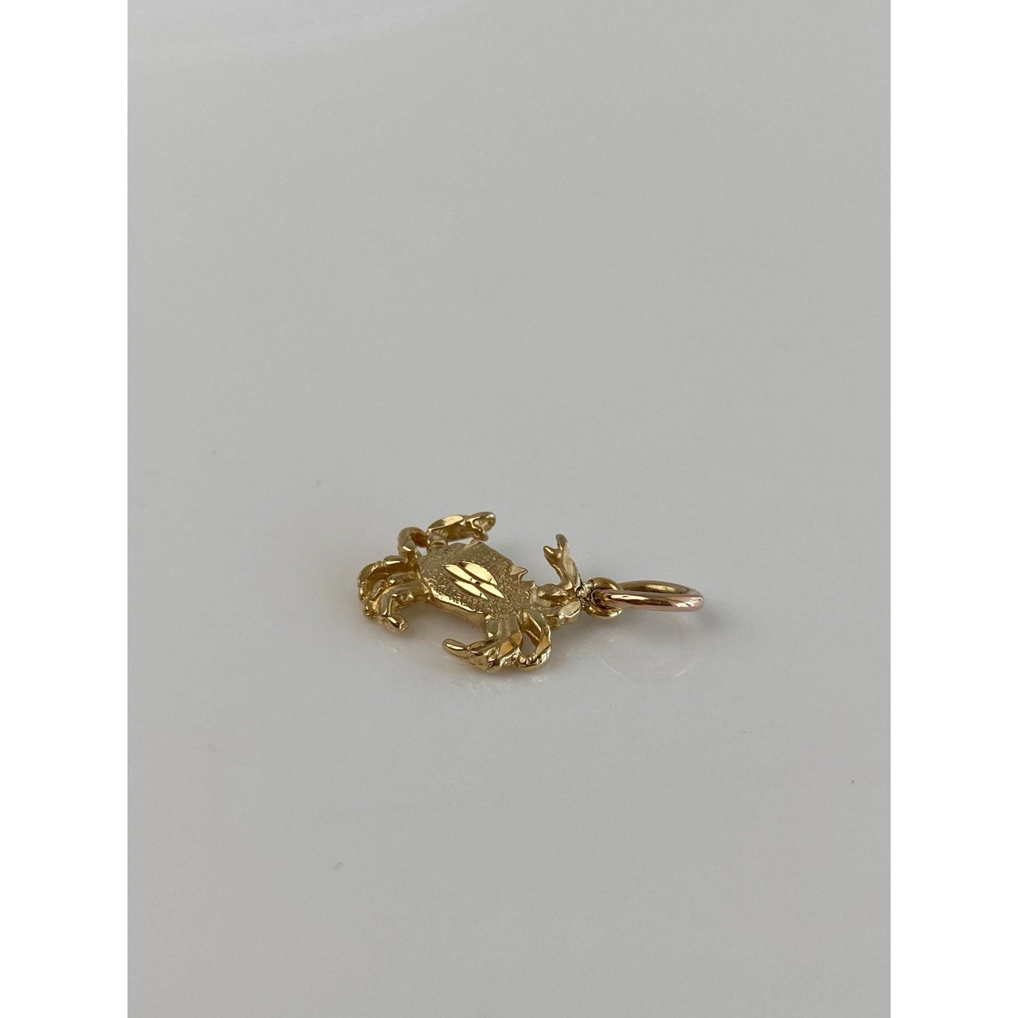 Vintage Solid 14k Yellow Gold Diamond Cut Crab Charm