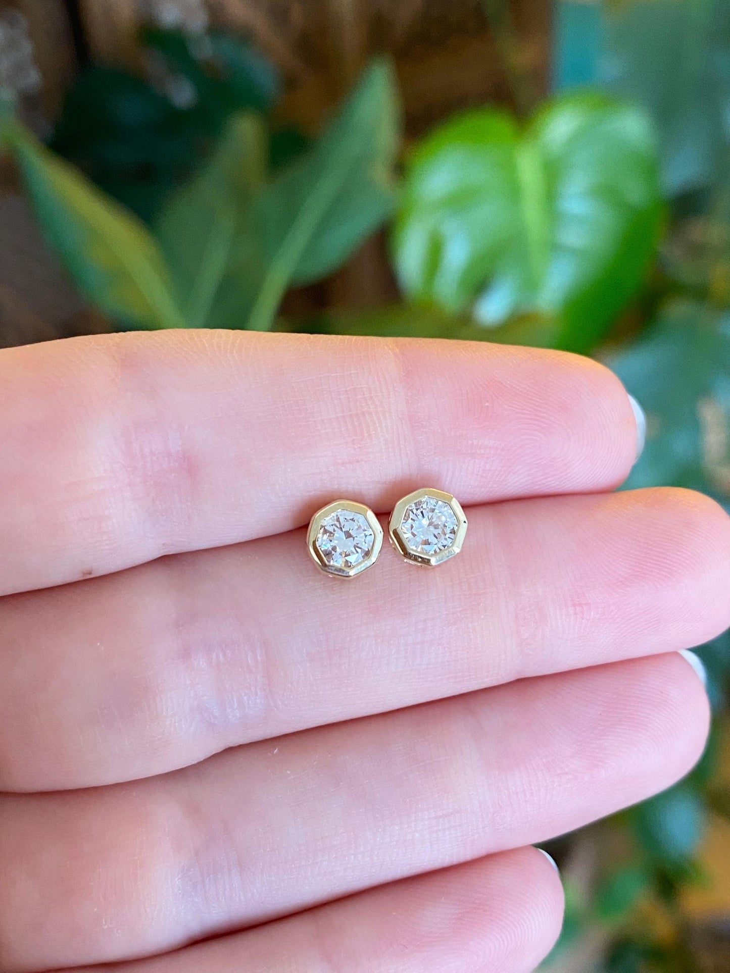 Solid 14k Yellow Gold Octagonal Bezel Set Clear Cubic Zirconia Stud Earrings