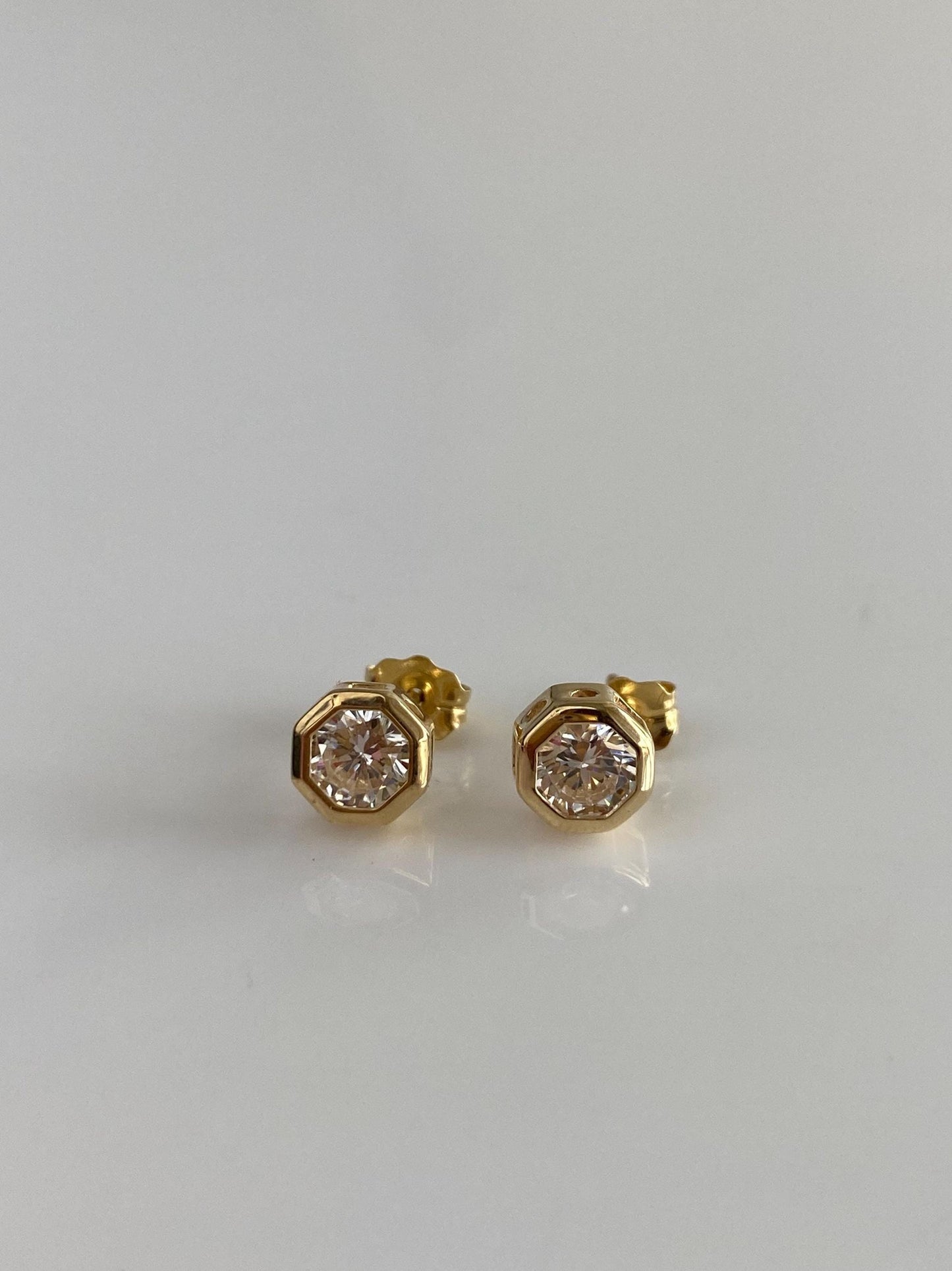 Solid 14k Yellow Gold Octagonal Bezel Set Clear Cubic Zirconia Stud Earrings