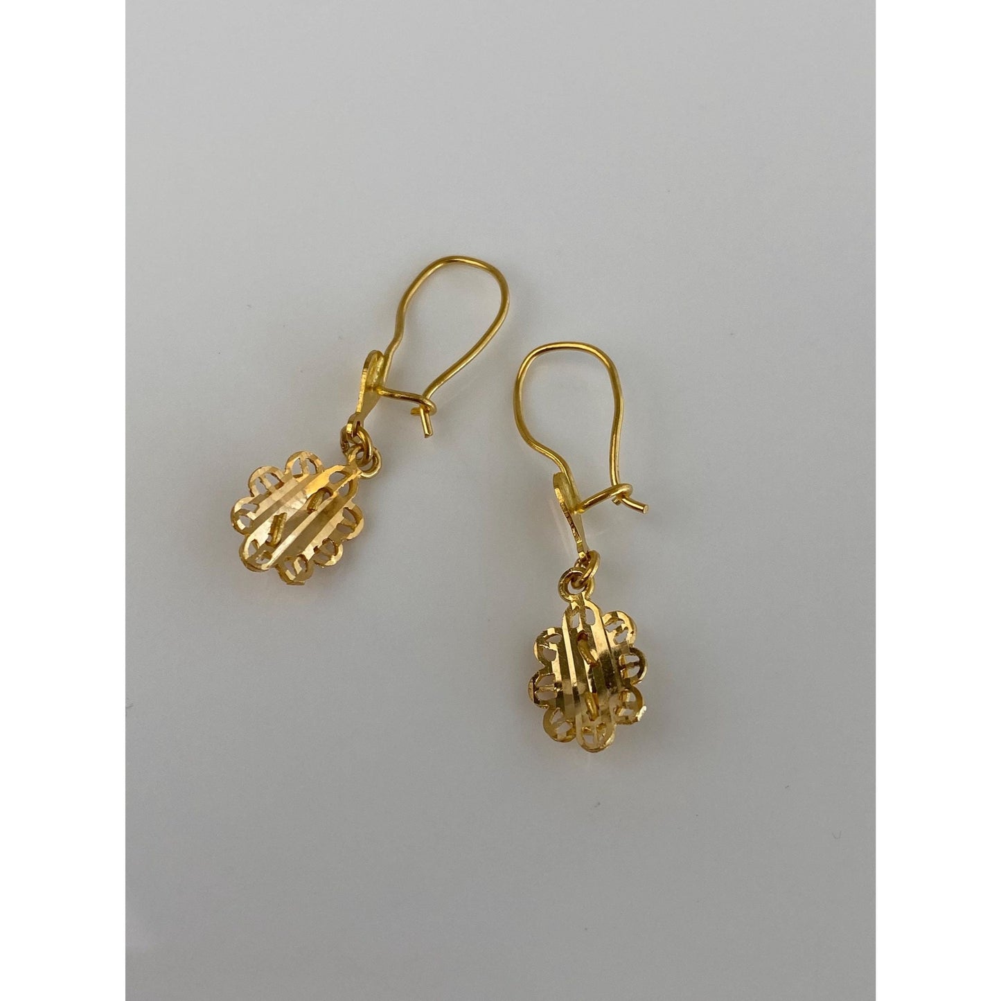 Vintage Solid 21k Yellow Gold Diamond Cut Flower Dangles