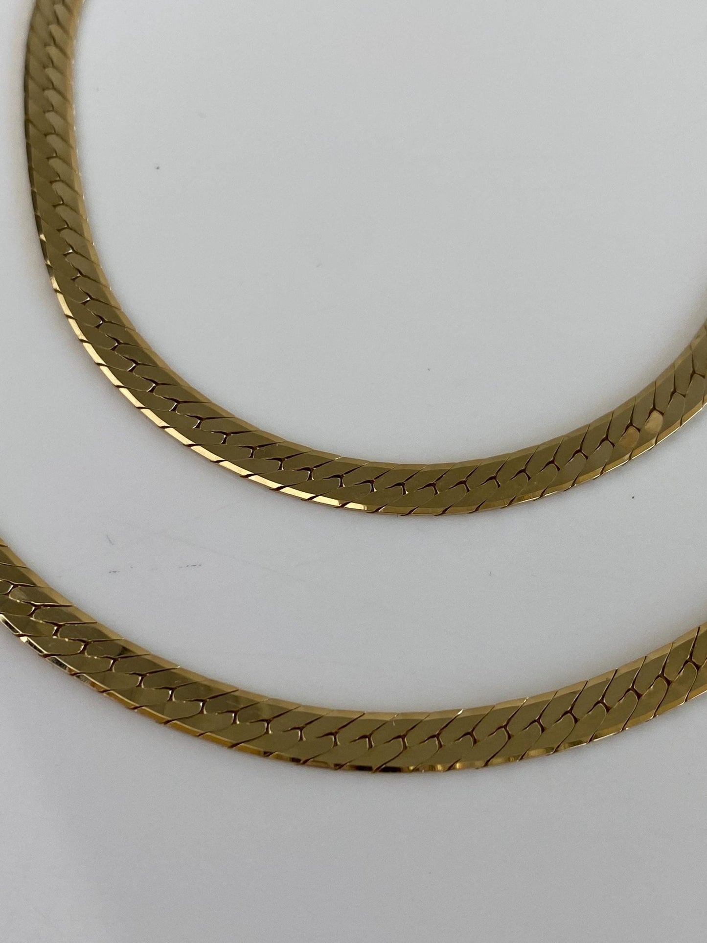Vintage Solid 14k Yellow Gold Chunky Herringbone Chain Necklace - 17.75 inches
