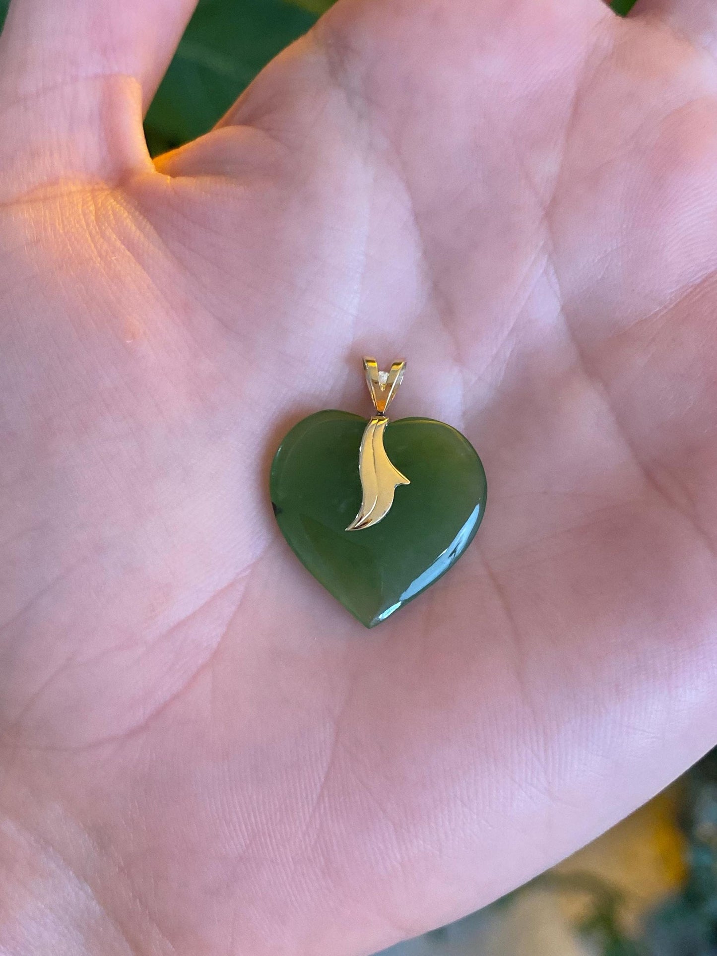 Vintage Solid 14k Yellow Gold Green Stone Heart Charm