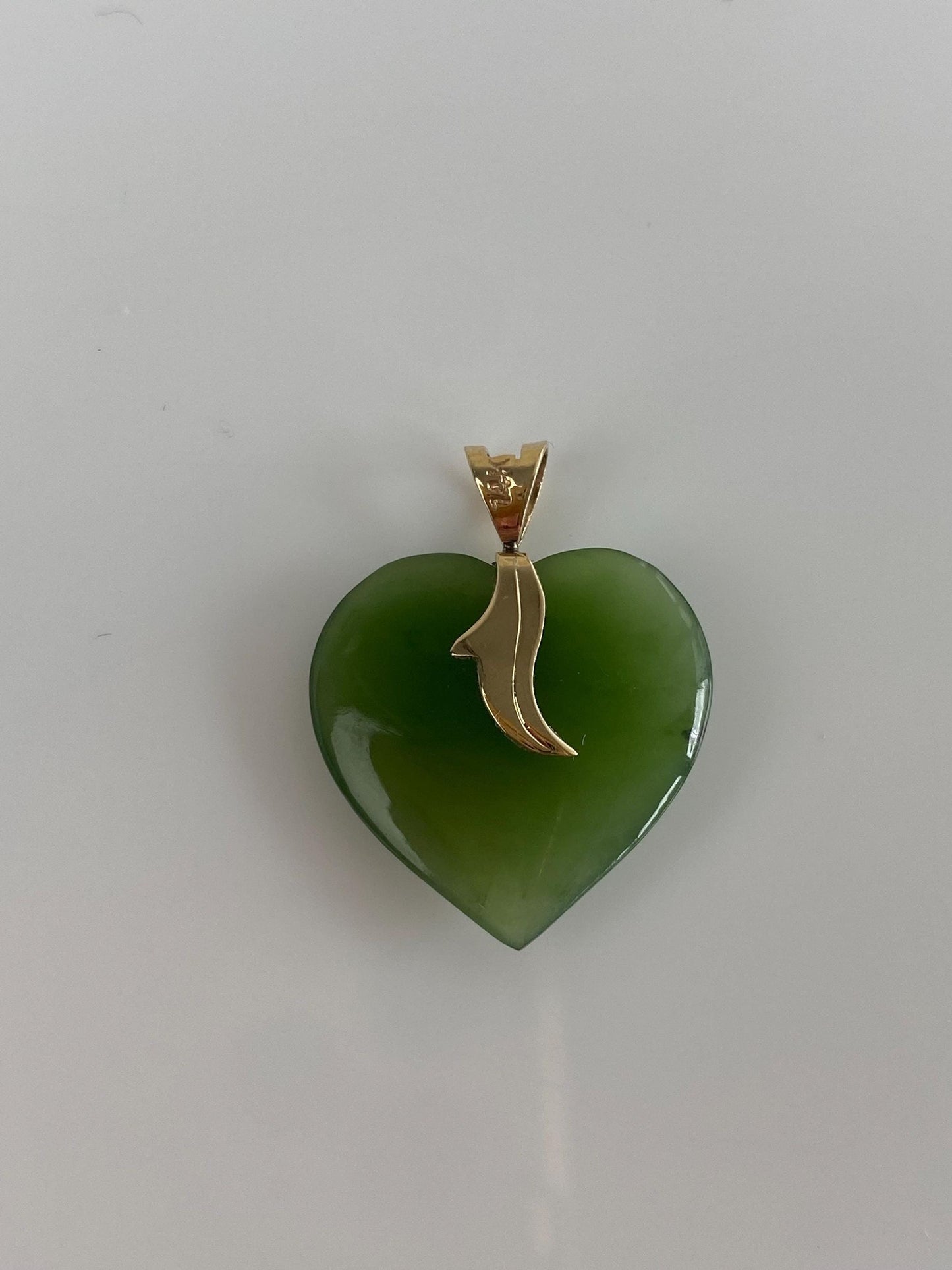 Vintage Solid 14k Yellow Gold Green Stone Heart Charm