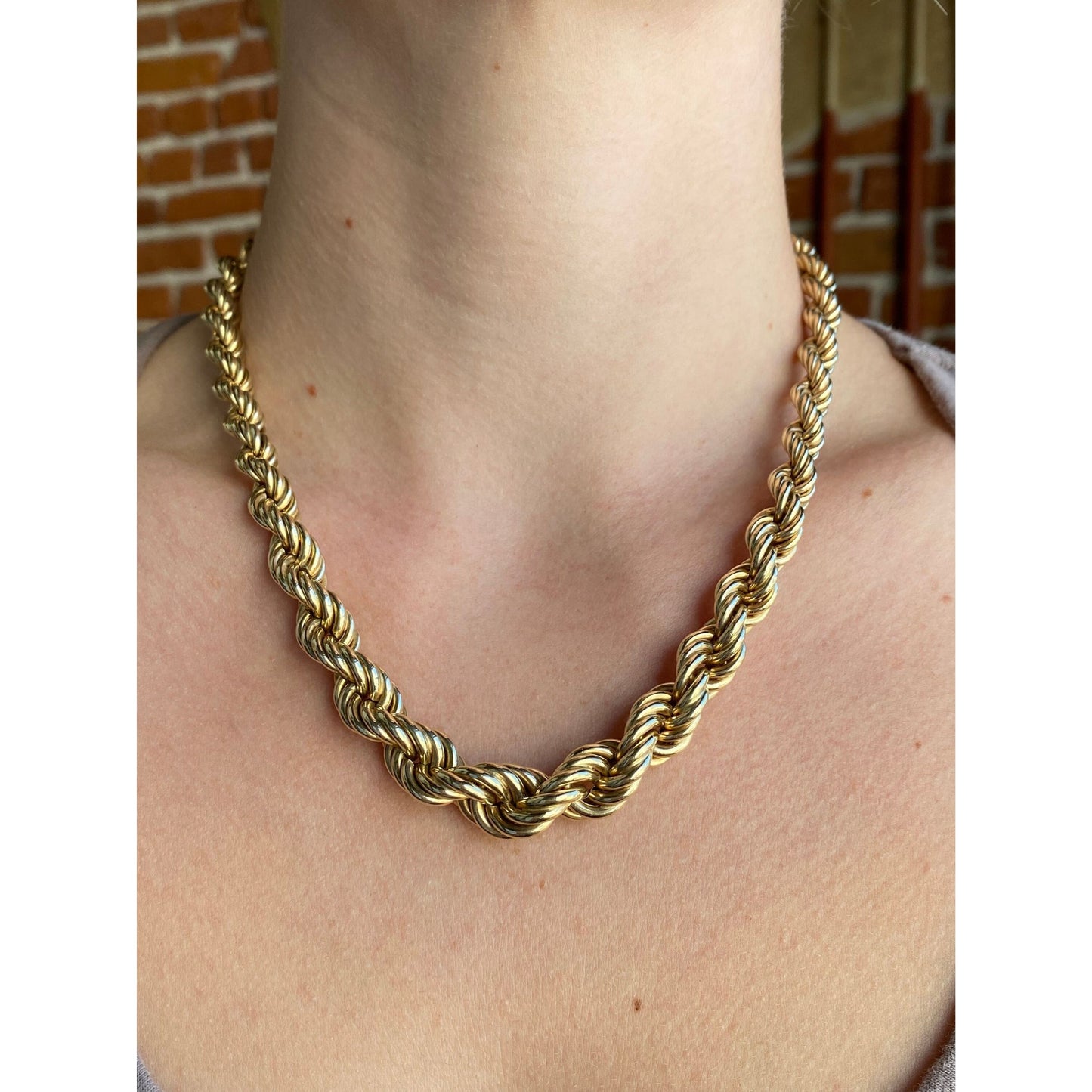 Vintage Solid 10k Yellow Gold Chunky Graduated Rope Chain Necklace - 18 inches