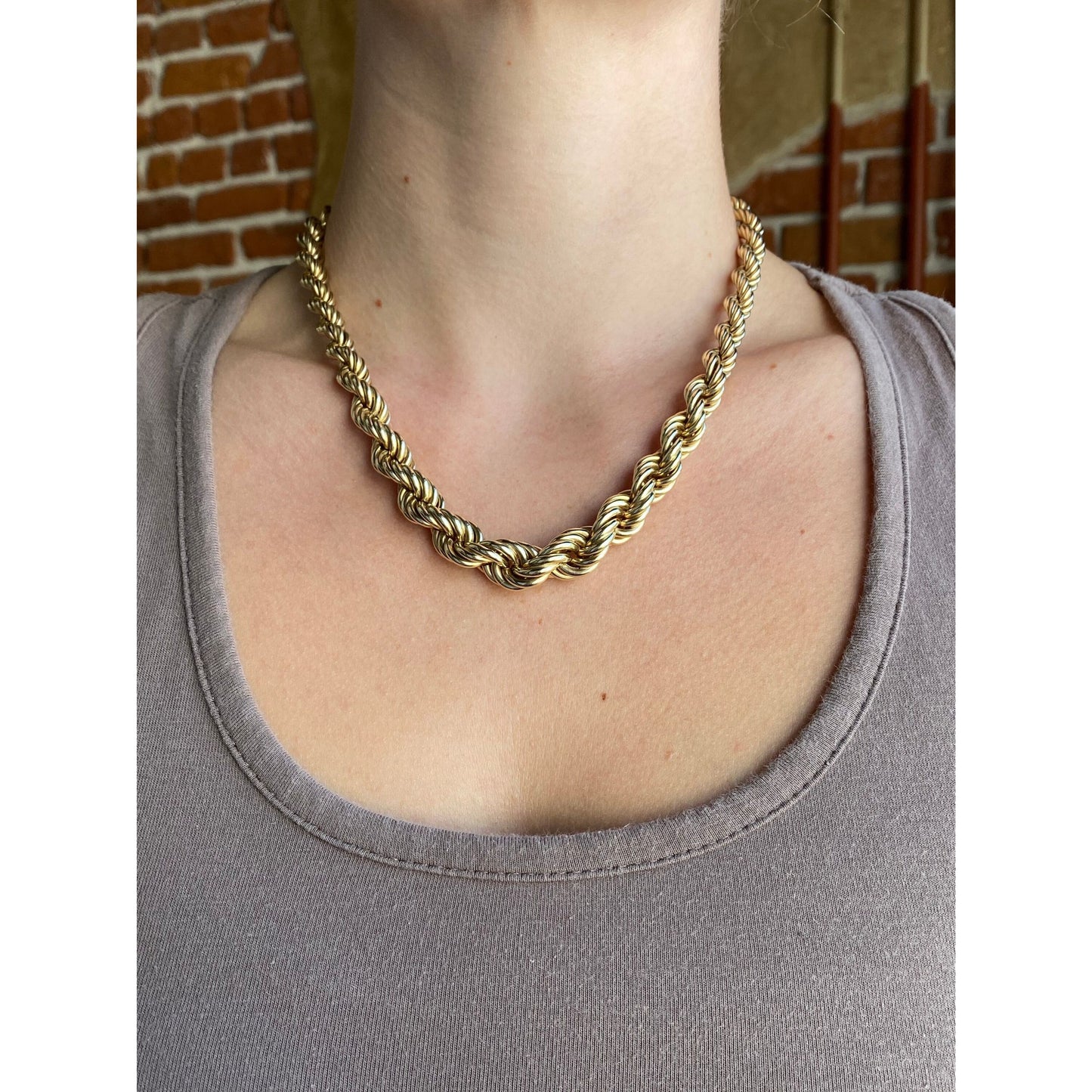 Vintage Solid 10k Yellow Gold Chunky Graduated Rope Chain Necklace - 18 inches