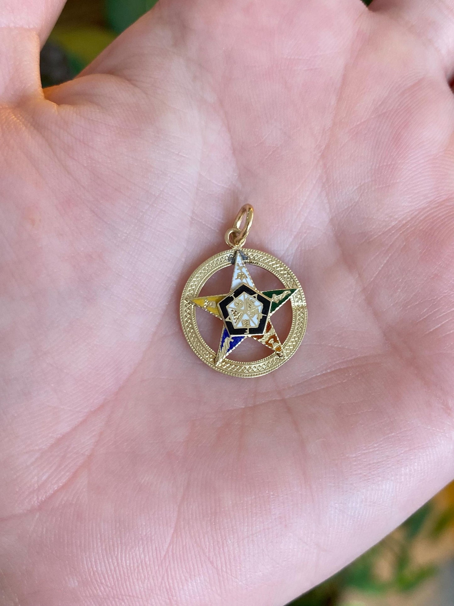 Vintage Solid 14k Yellow Gold Enamel Freemason Eastern Star Charm