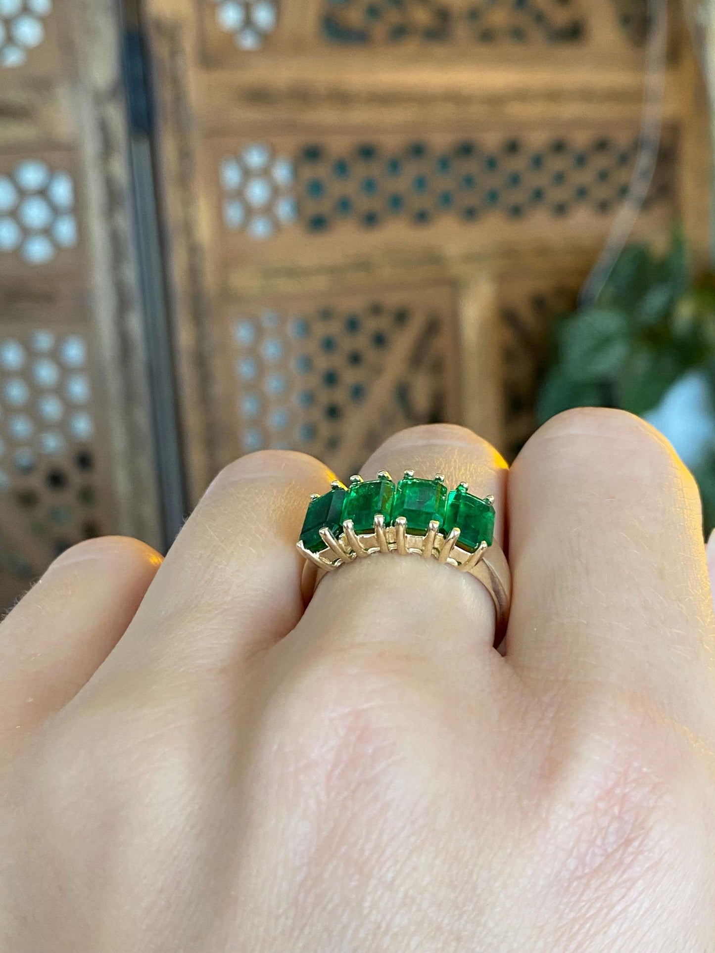 Vintage Solid 10k Yellow Gold Emerald Row Ring - Size 7.5
