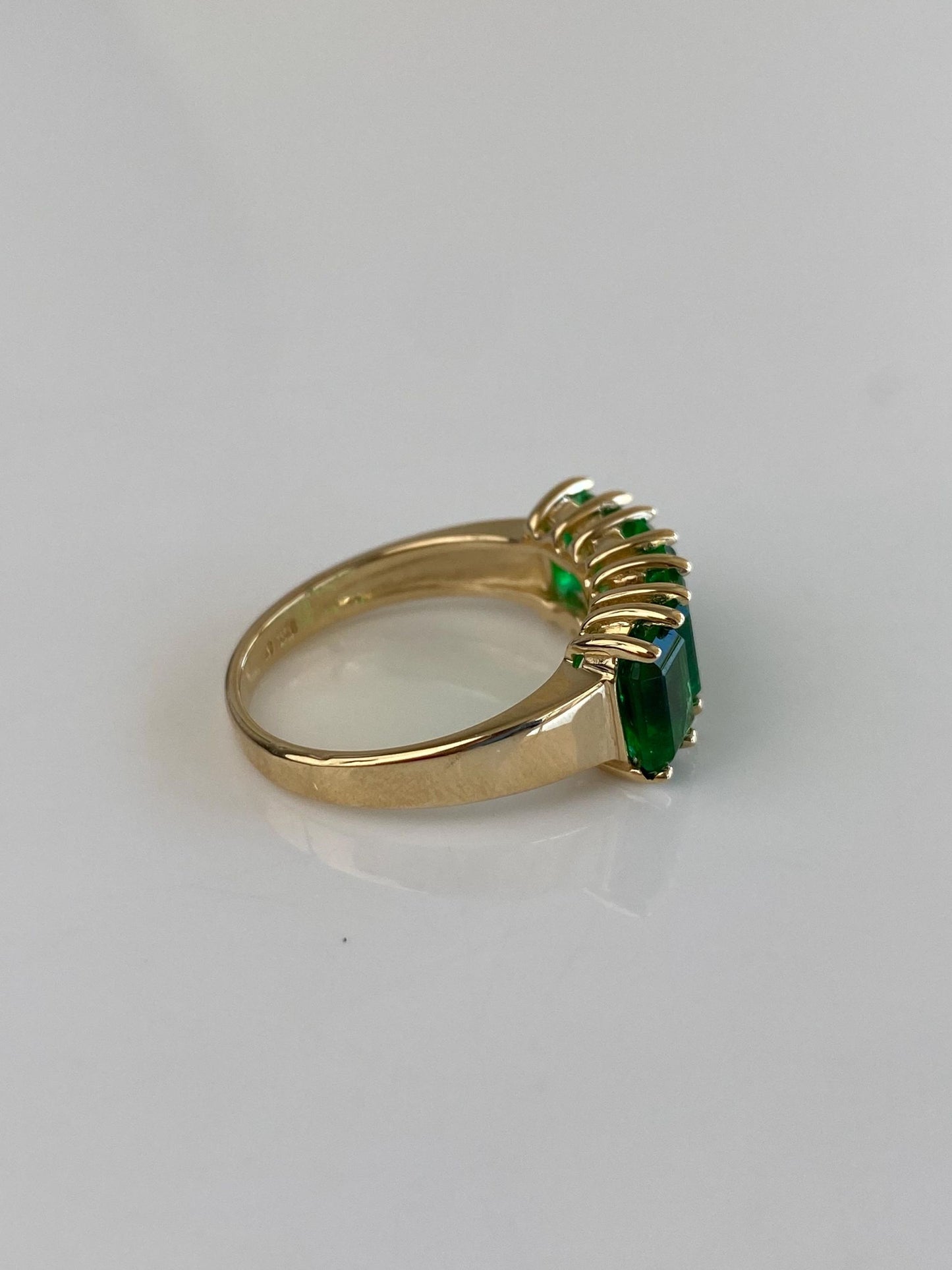 Vintage Solid 10k Yellow Gold Emerald Row Ring - Size 7.5