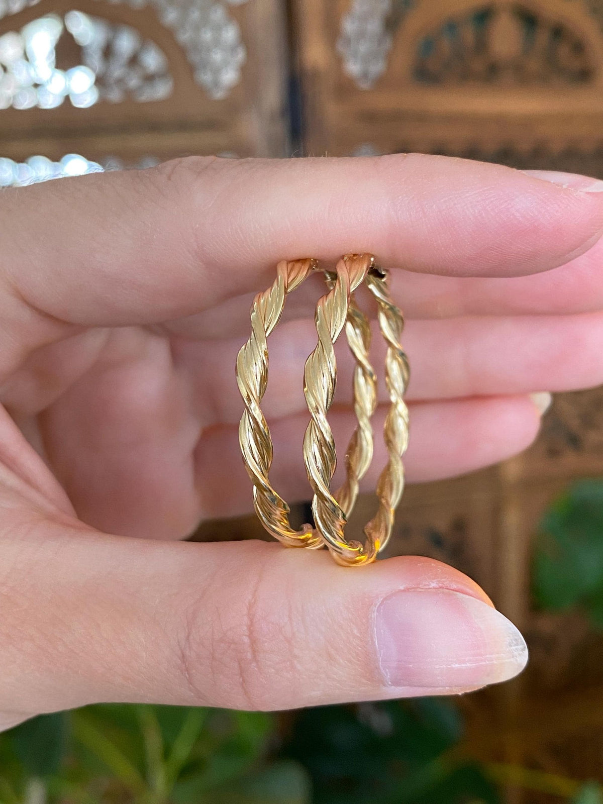 Vintage 18k Yellow Gold Twisted Hoop Earrings