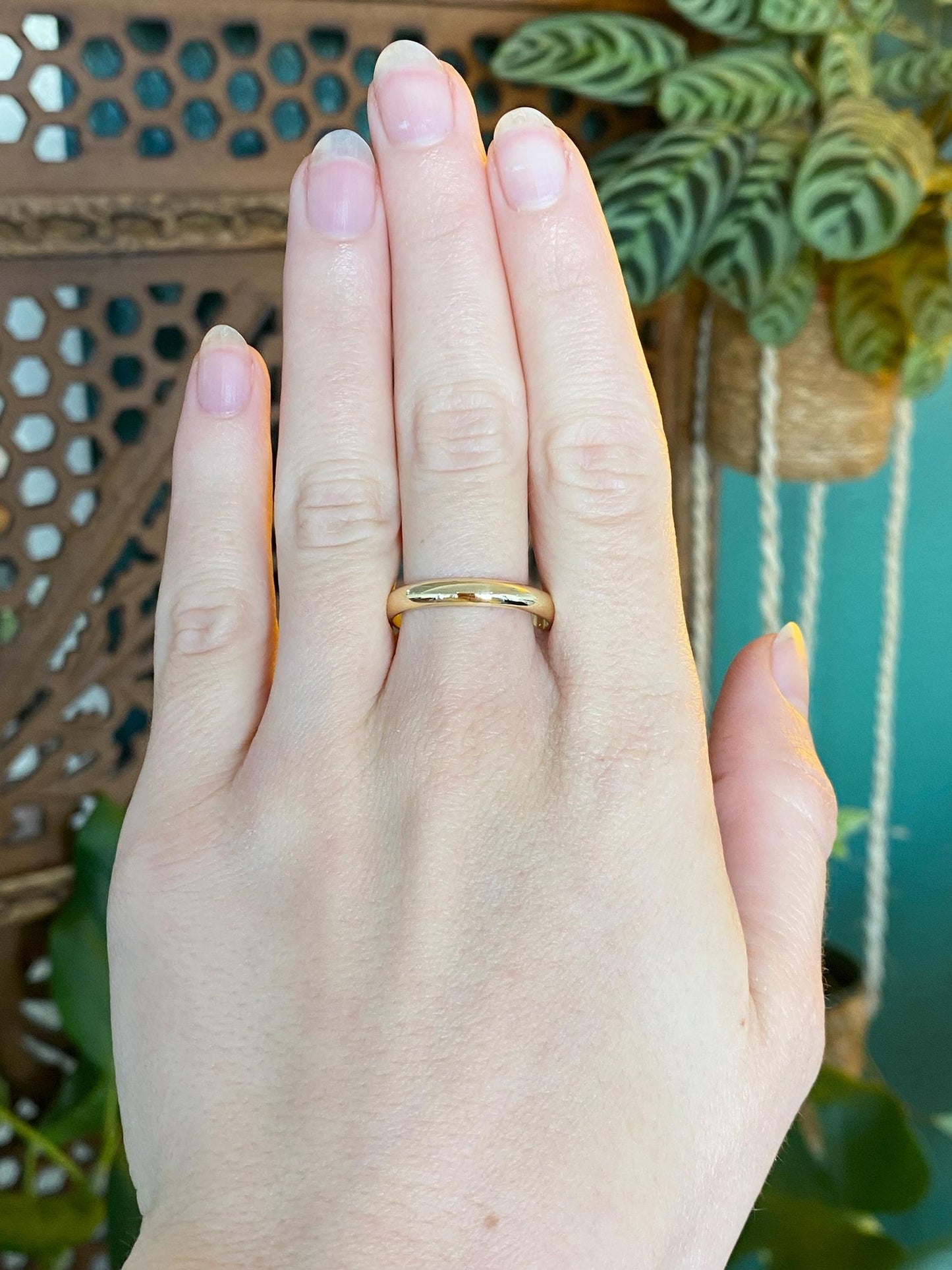 Vintage Solid 14k Yellow Gold Ring Band - Size 11