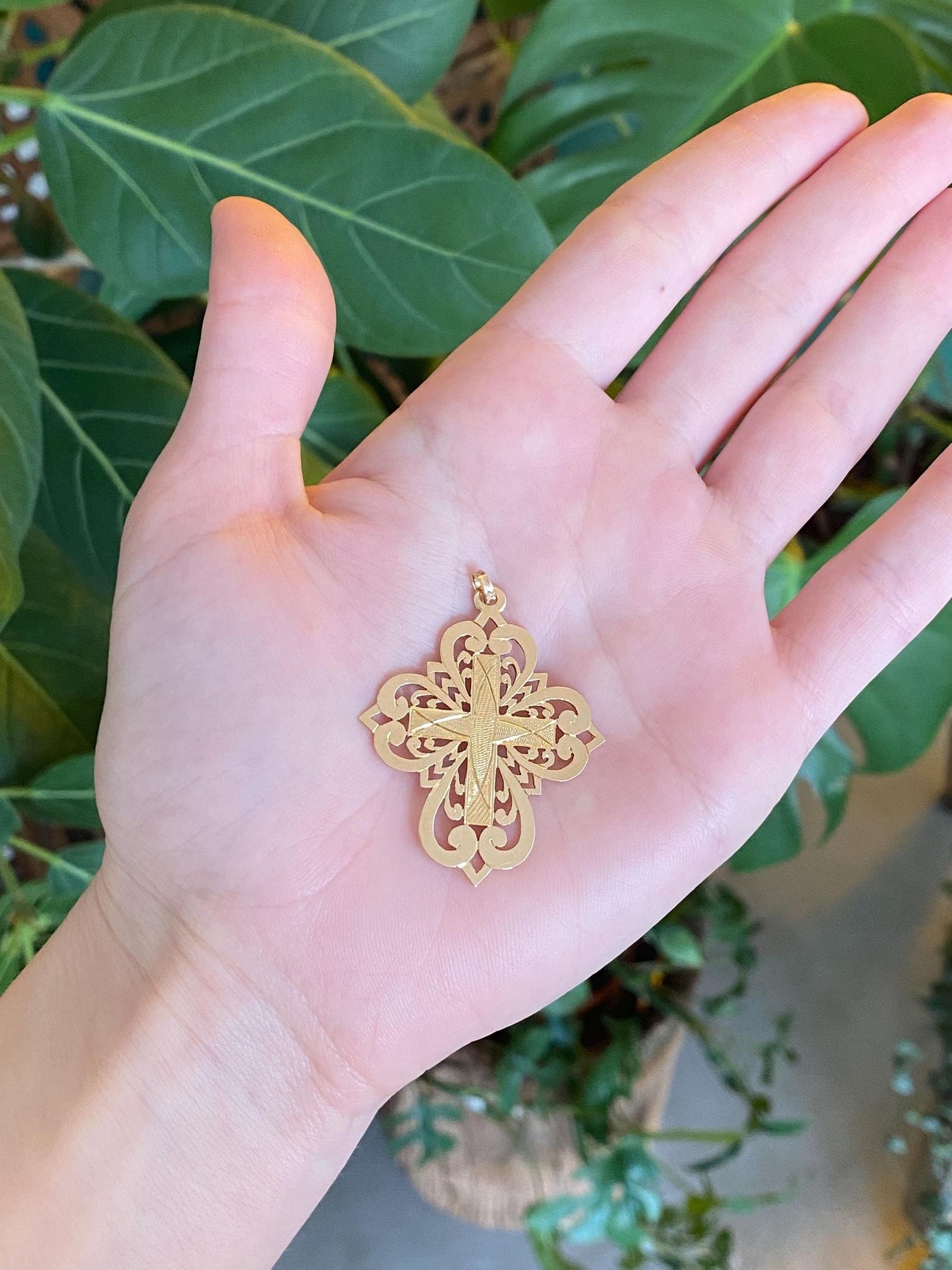 Vintage Solid 18k Yellow Gold Open Work Cross Charm