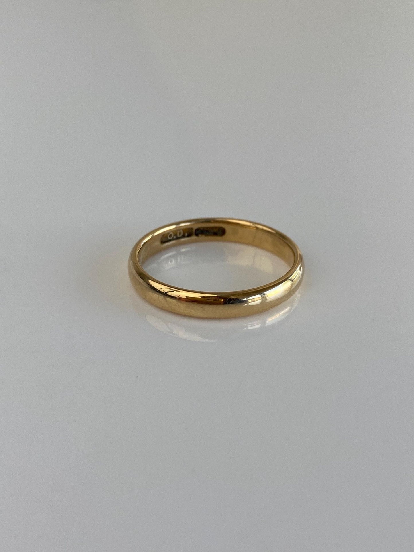 Vintage Solid 18k Yellow Gold Ring Band - Size 9.5