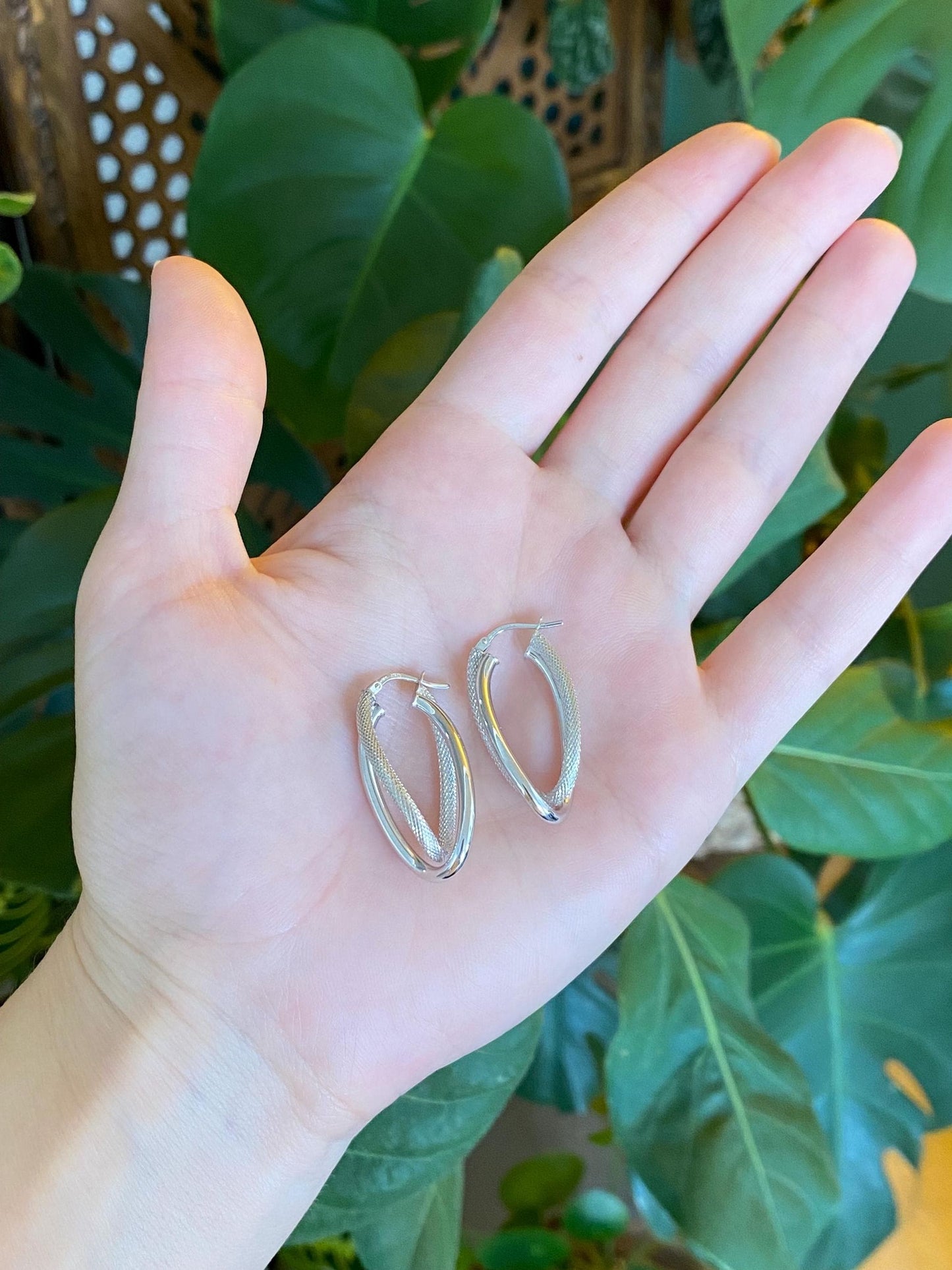 Vintage 14k White Gold Textured Looped Hoop Earrings