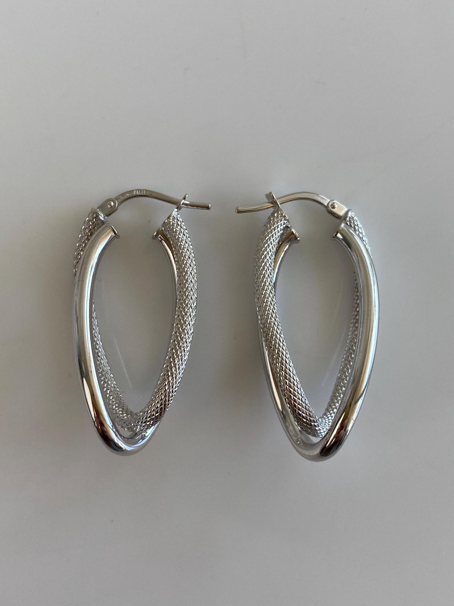 Vintage 14k White Gold Textured Looped Hoop Earrings