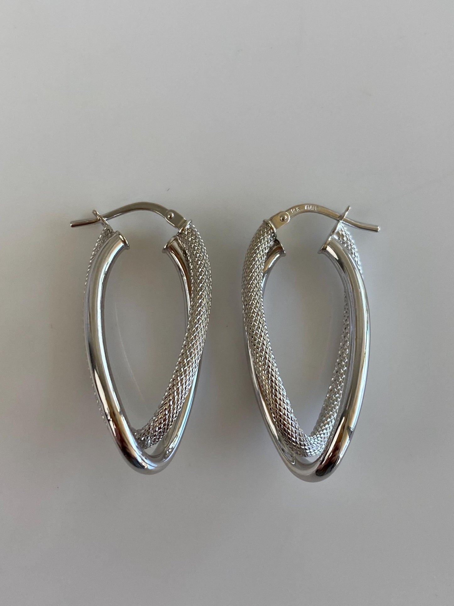 Vintage 14k White Gold Textured Looped Hoop Earrings