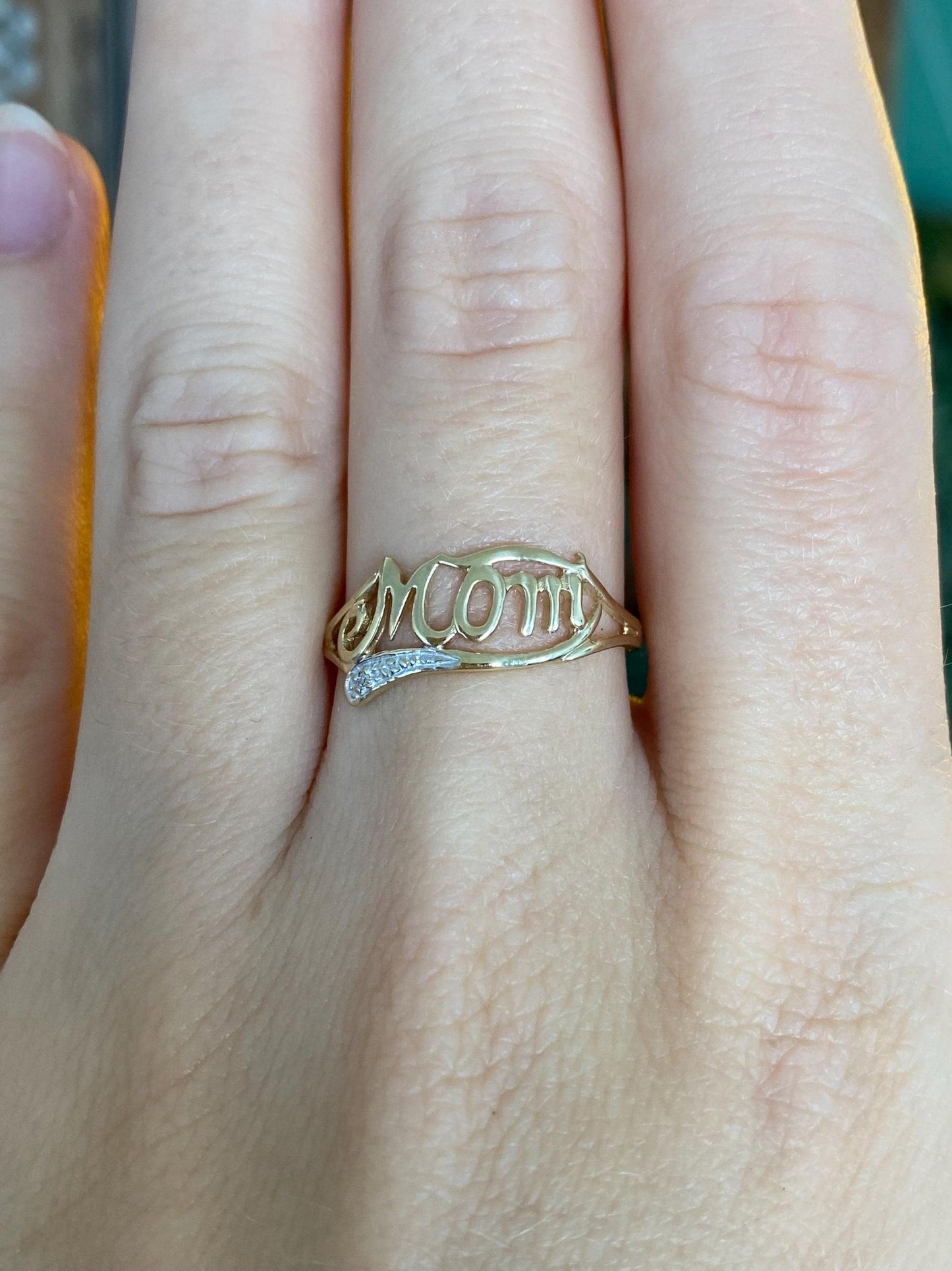 Vintage Solid 10k White & Yellow Gold Diamond MOM Ring - Size 8.25