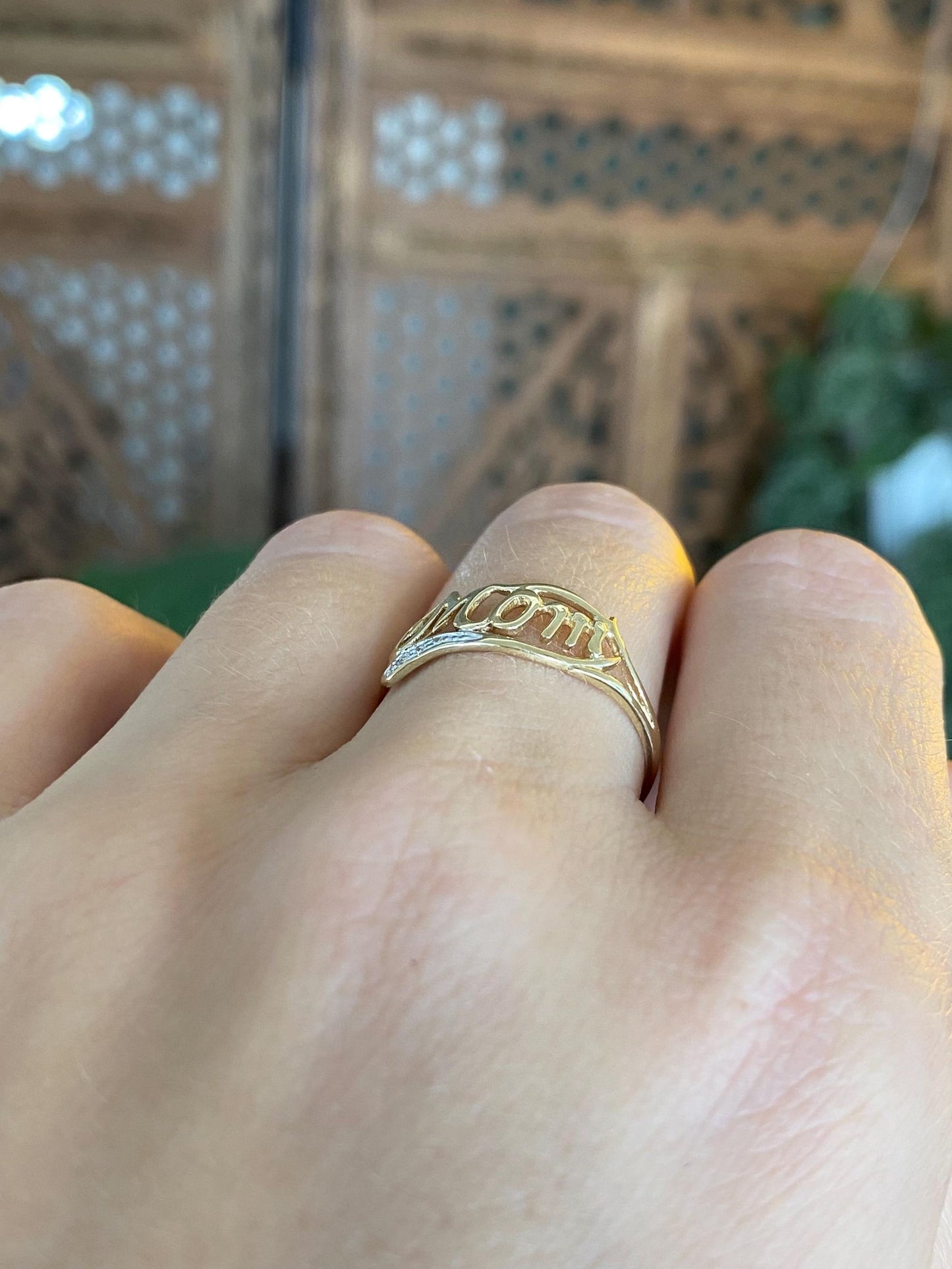 Vintage Solid 10k White & Yellow Gold Diamond MOM Ring - Size 8.25