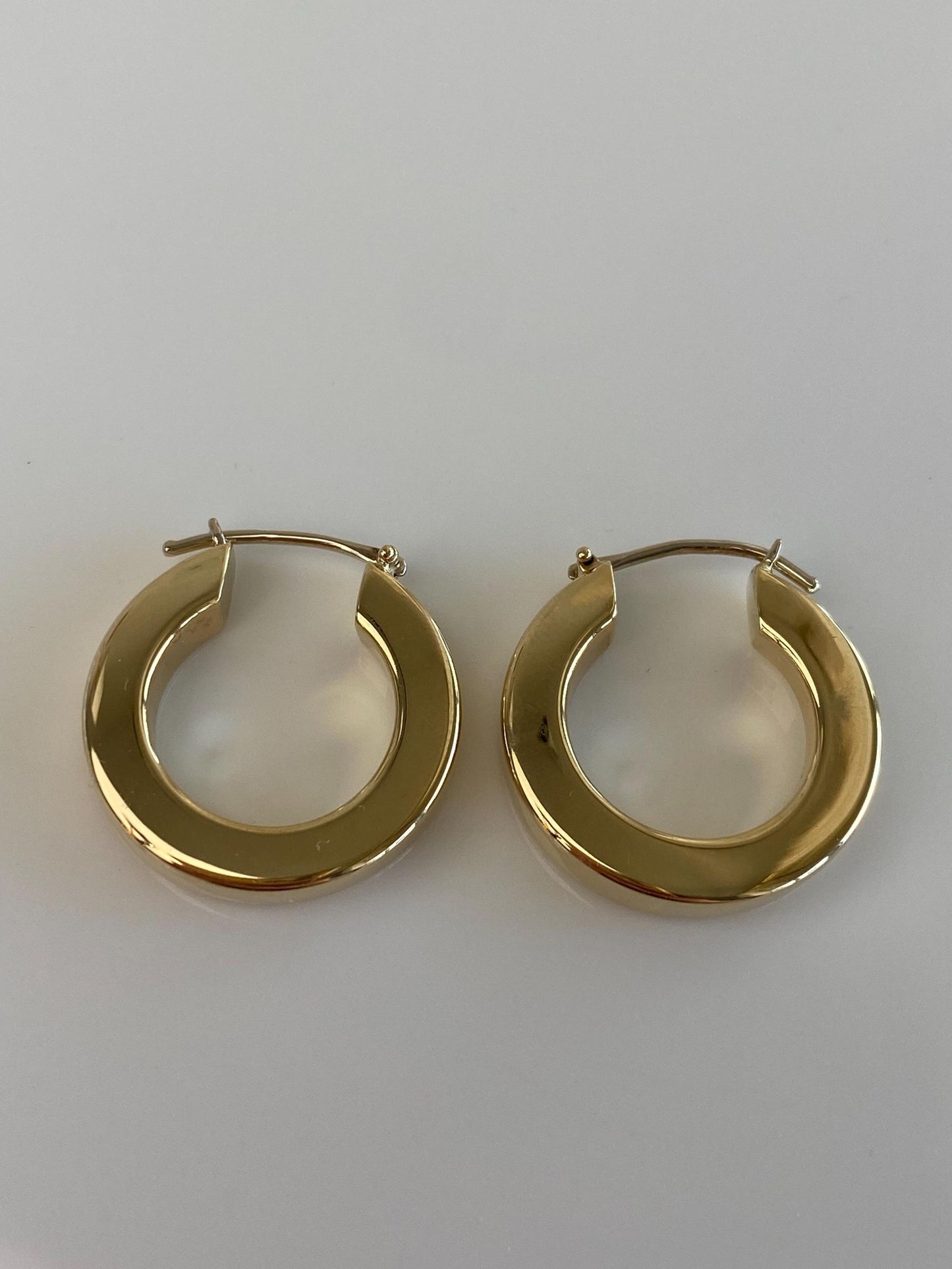 Vintage 14k Yellow Gold Square Edge Hoop Earrings