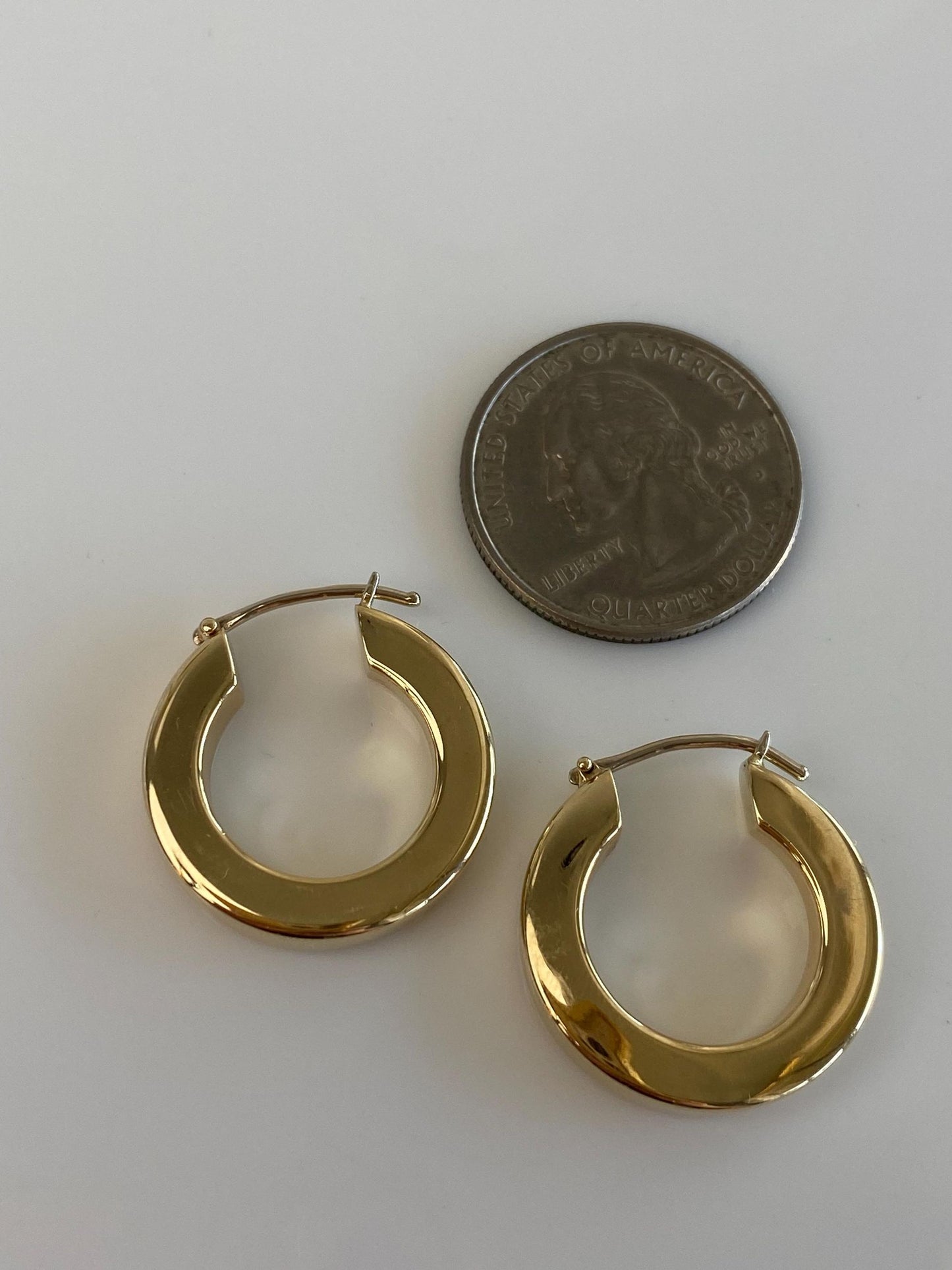 Vintage 14k Yellow Gold Square Edge Hoop Earrings