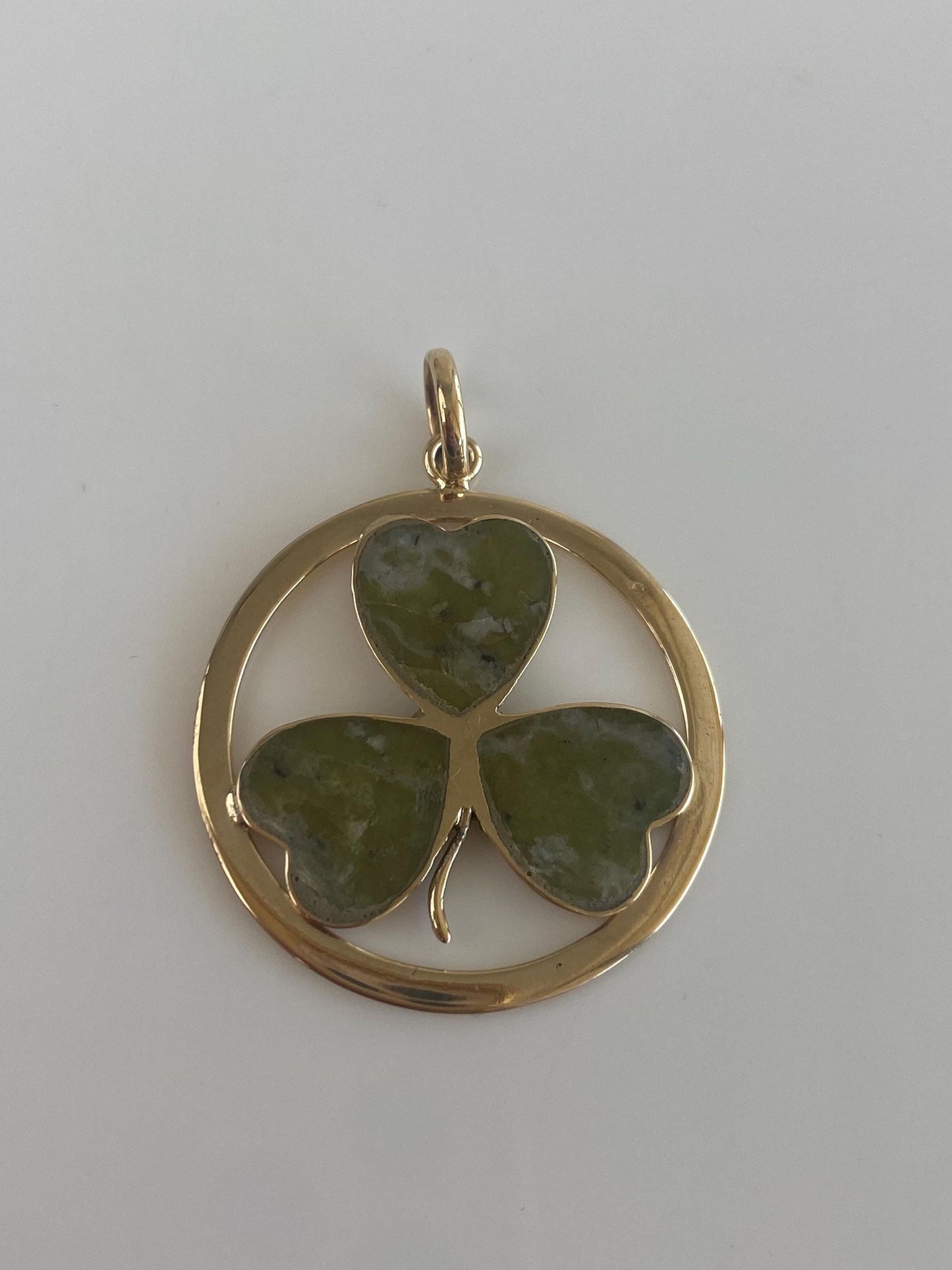 Vintage Solid 9k Yellow Gold Green Stone Clover Shamrock Charm