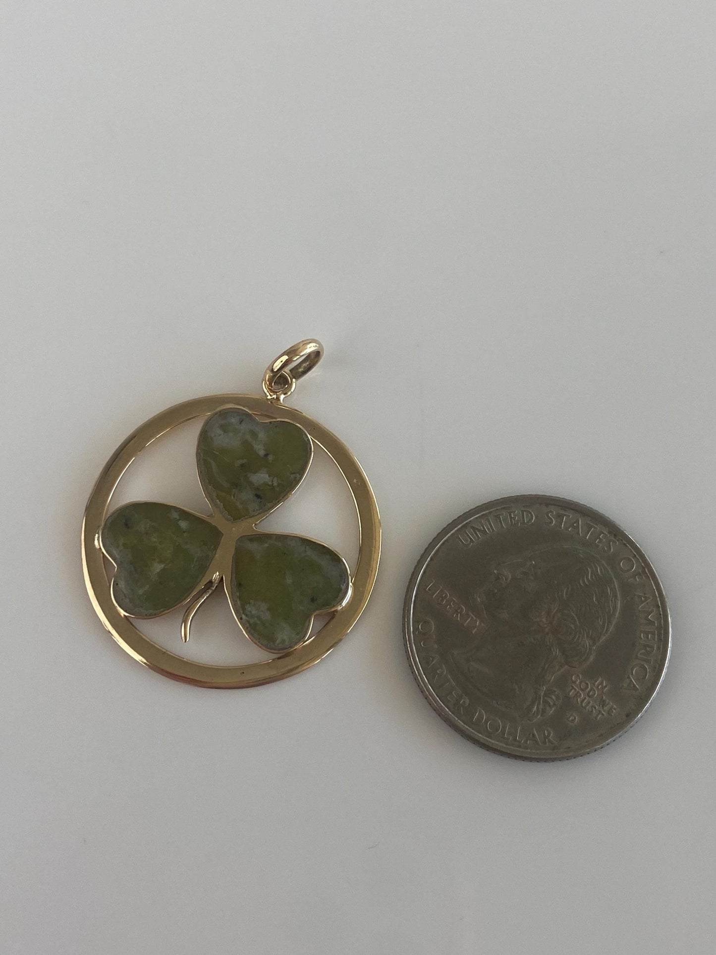 Vintage Solid 9k Yellow Gold Green Stone Clover Shamrock Charm