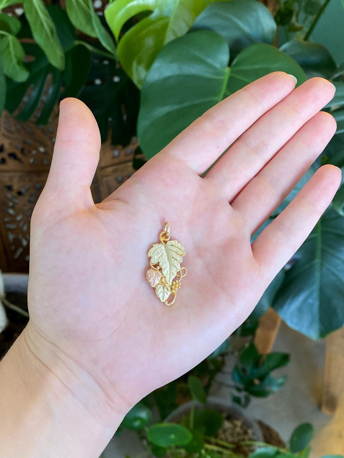 Vintage Solid 10k Black Hills Gold Grapevine Leaves Charm